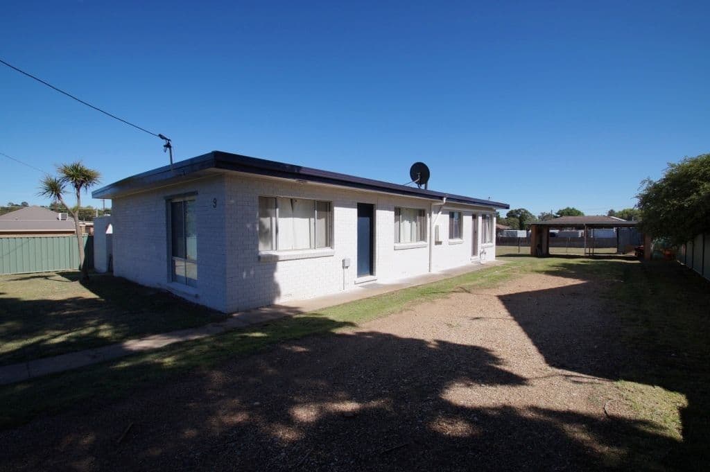 9 James Avenue, Armidale NSW 2350, Armidale - Image 1
