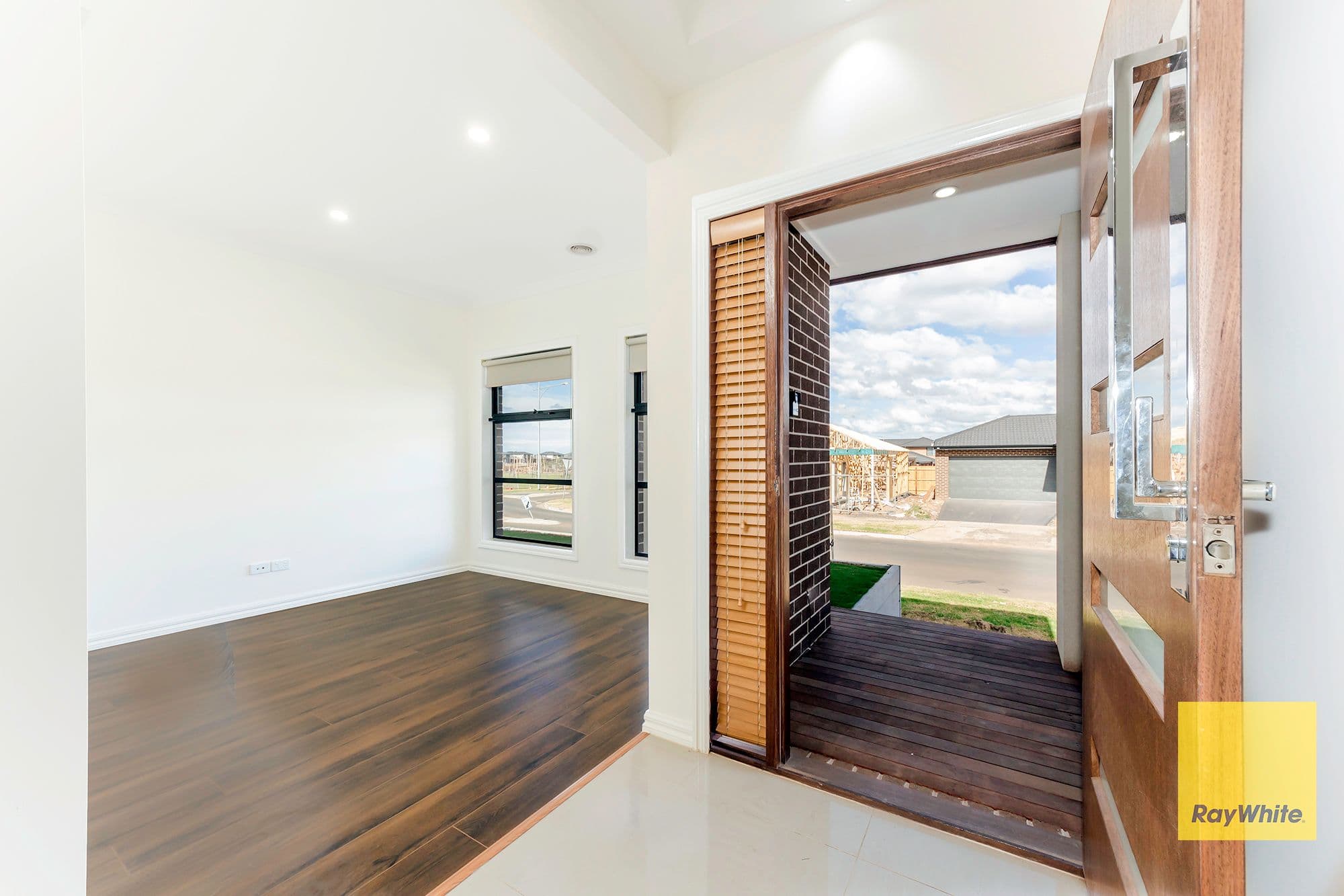 34 Hodgson Avenue, Tarneit VIC 3029, Tarneit - Thumbnail 3
