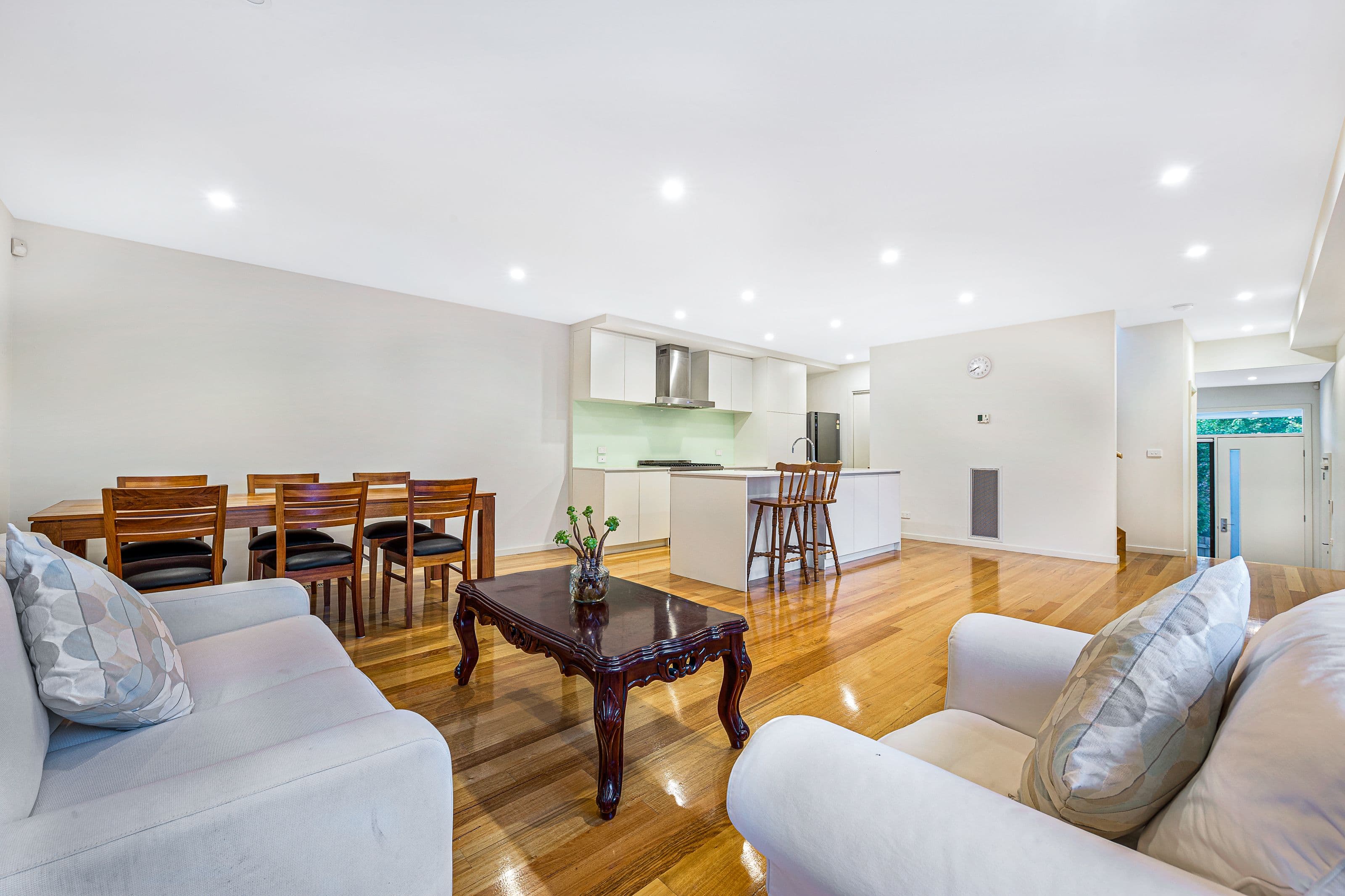 16 Ochre Place, Mount Waverley VIC 3149, Mount Waverley - Thumbnail 8