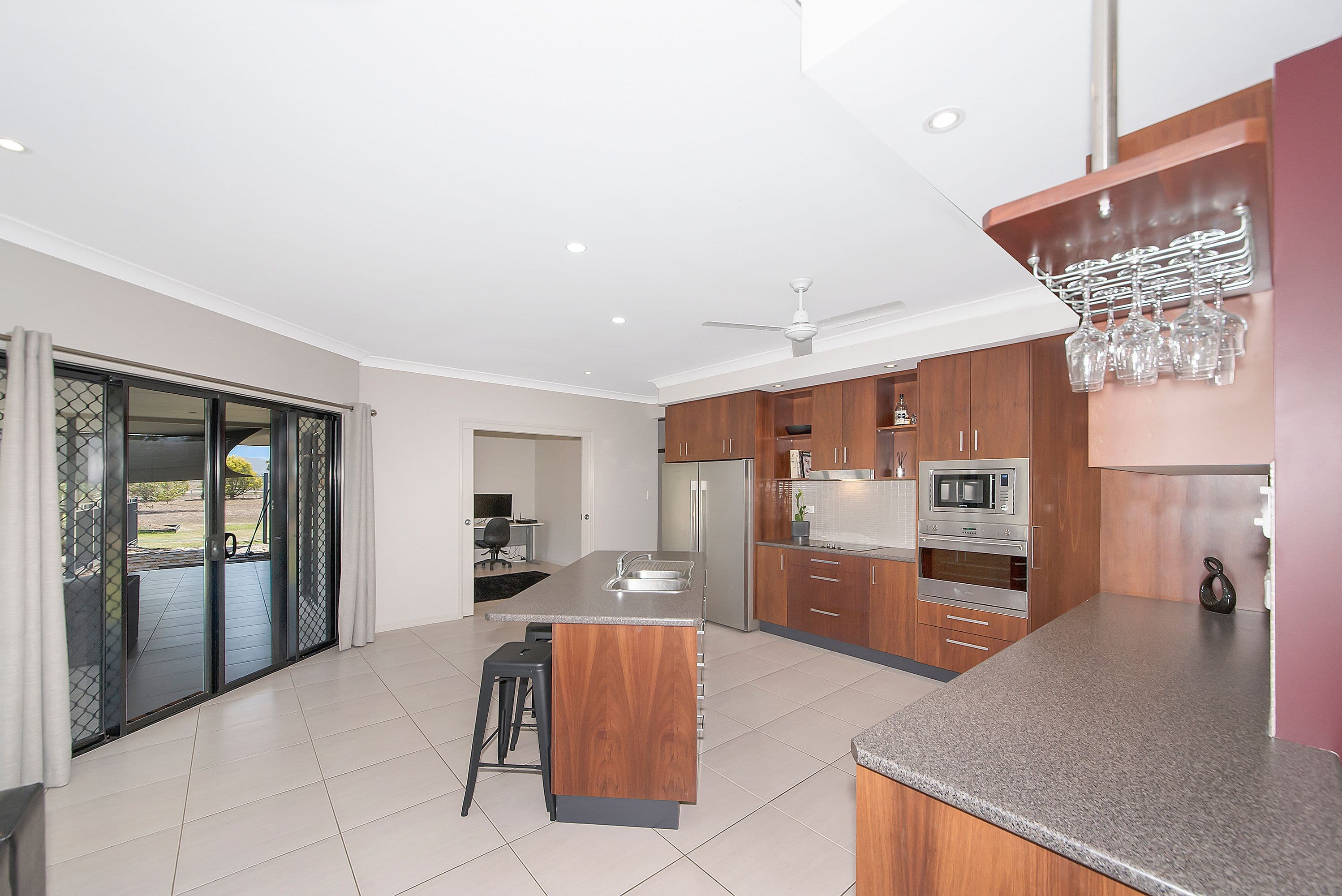 9 Greengum Court, Black River QLD 4818, Black River - Thumbnail 6