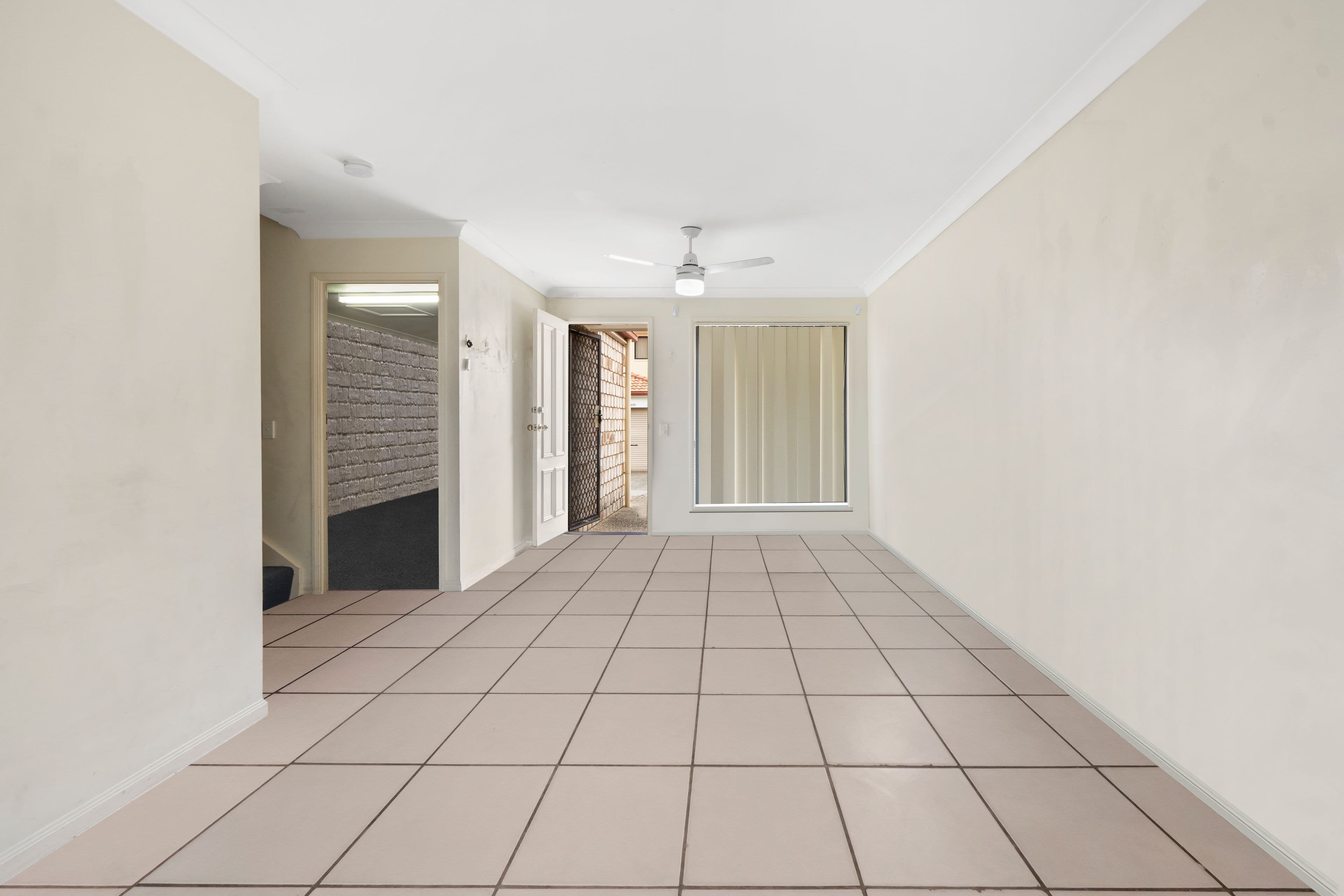18 Loganlea Road, Waterford West QLD 4133, Waterford West - Thumbnail 3