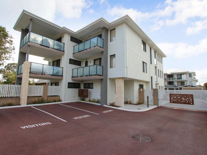 2/3 Beverley Road, Cloverdale WA 6105, Cloverdale - Image 1