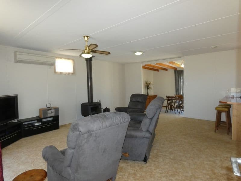 17 Progress Road, Hardwicke Bay SA 5575, Hardwicke Bay - Thumbnail 2