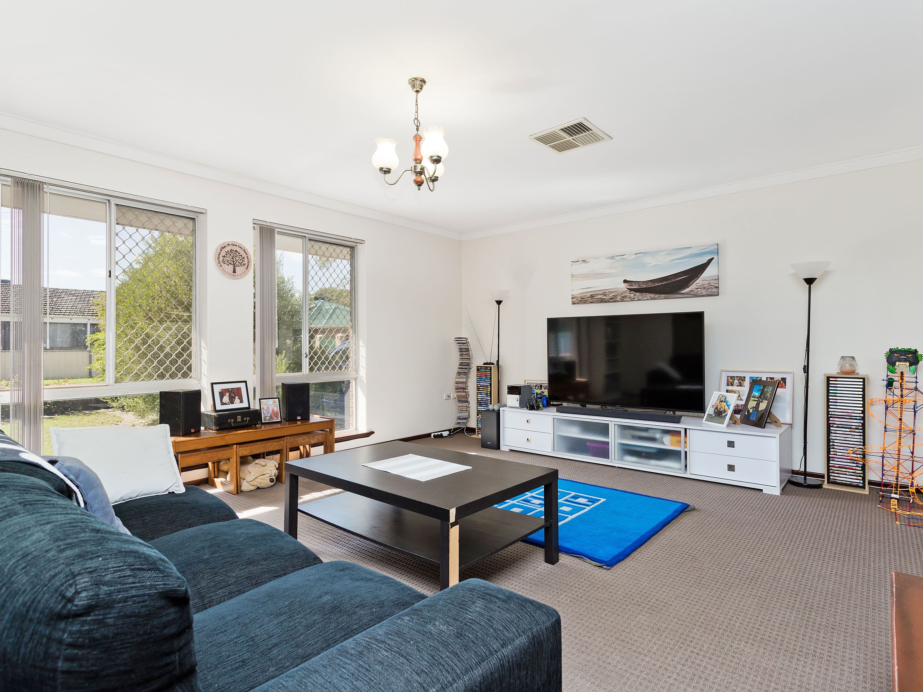 19 Walton Street, Queens Park WA 6107, Queens Park - Thumbnail 4