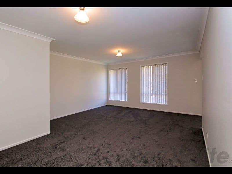 3 Truscot Court, Fernvale QLD 4306, Fernvale - Thumbnail 2