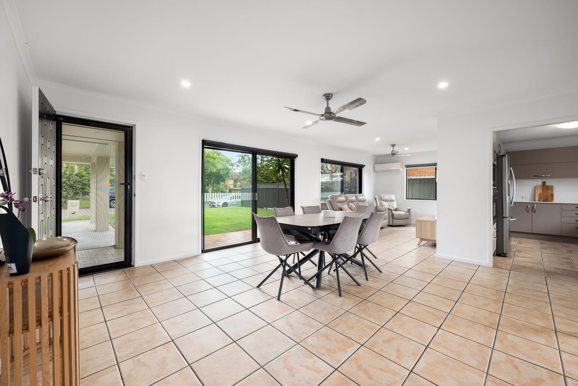 104 Garie Street, Wishart QLD 4122, Wishart - Thumbnail 3