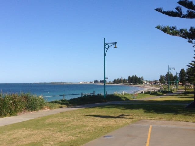 25 Trade Winds Drive, Safety Bay WA 6169, Safety Bay - Thumbnail 4