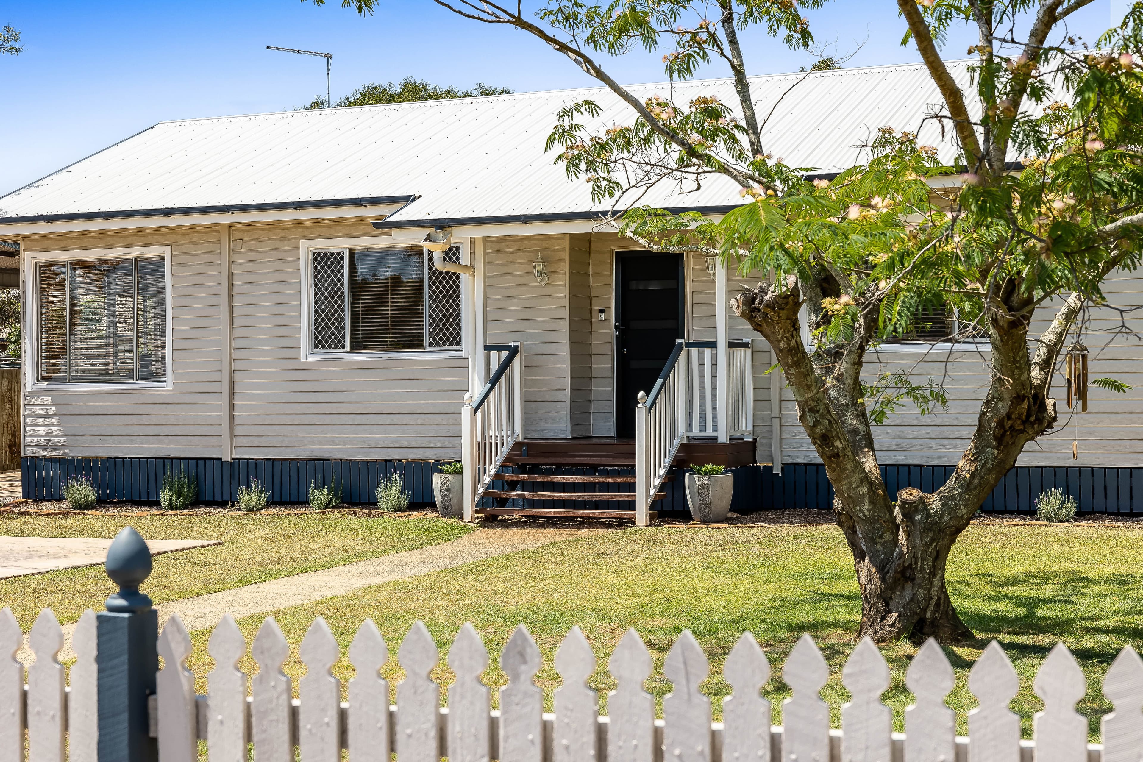 6 Sybyl Street, Harristown QLD 4350, Harristown - Thumbnail 2