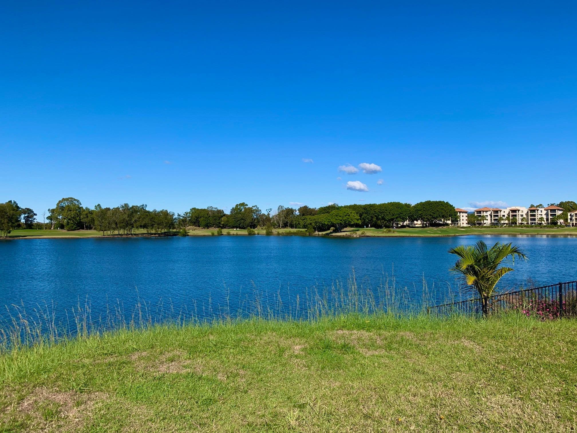 6076 Lugano Drive, HOPE ISLAND QLD 4212, Hope Island - Thumbnail 3