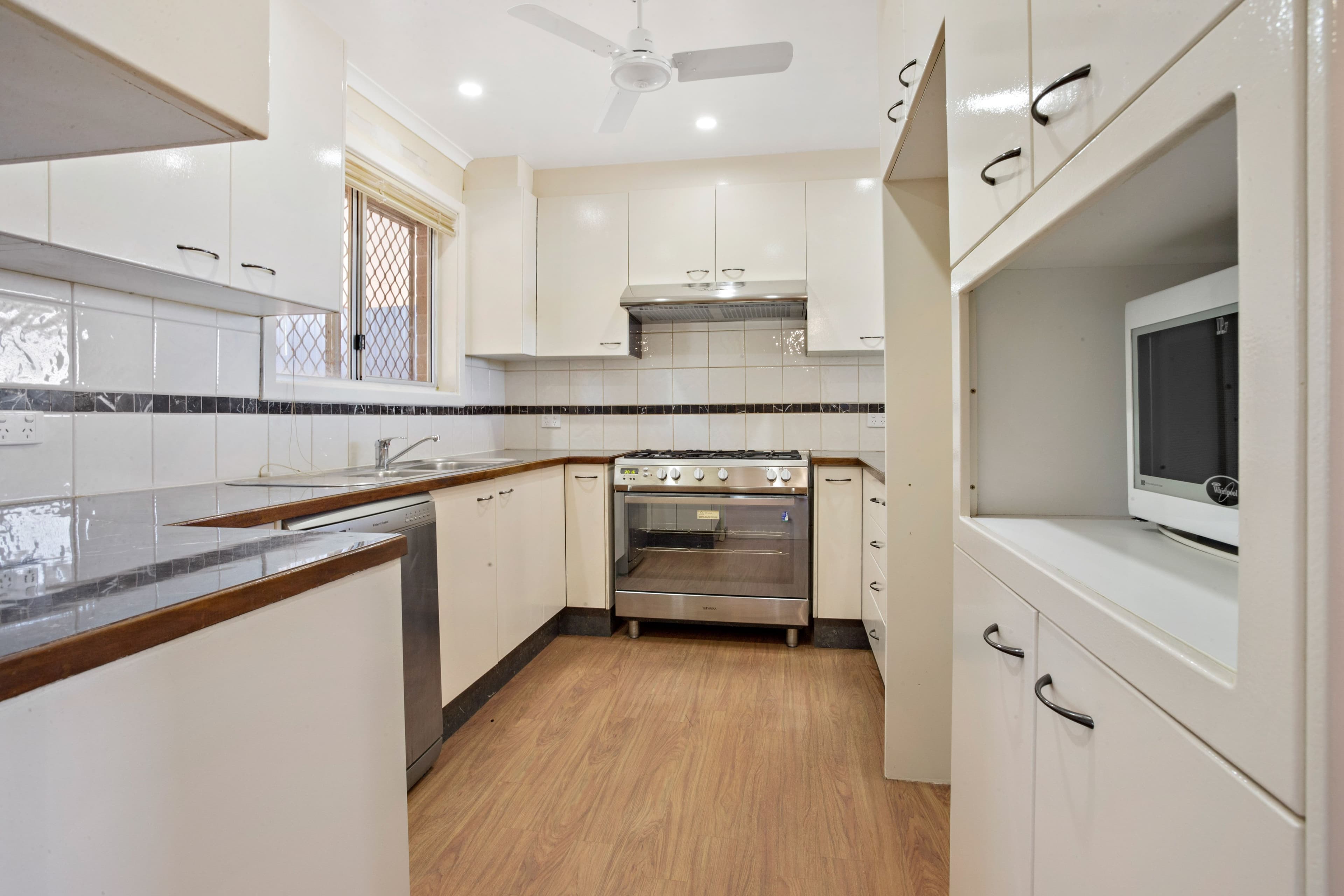 34 Lewis Drive, Nickol WA 6714, Nickol - Thumbnail 4
