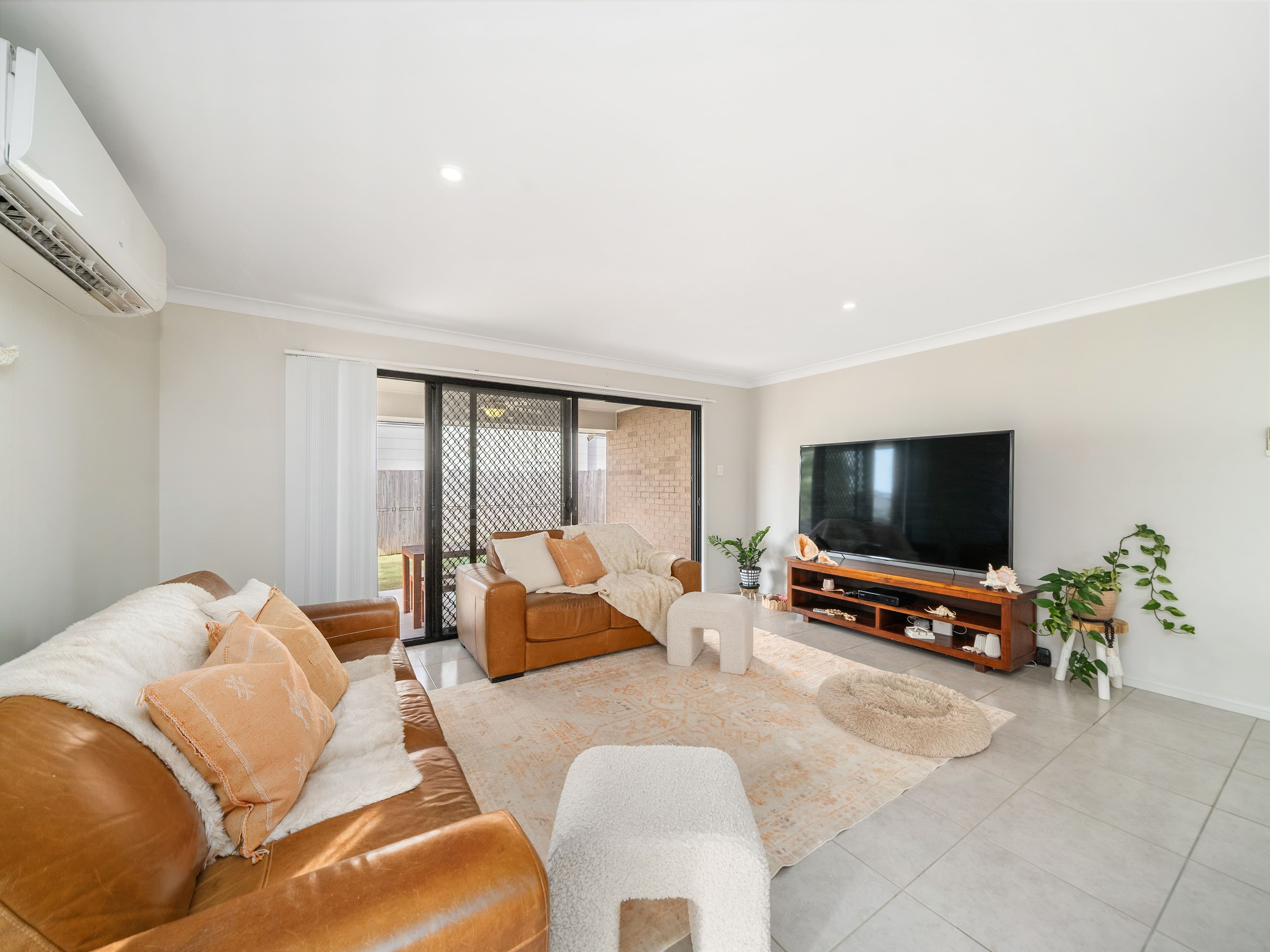 10 Hinton Crescent, Mango Hill QLD 4509, Mango Hill - Thumbnail 4
