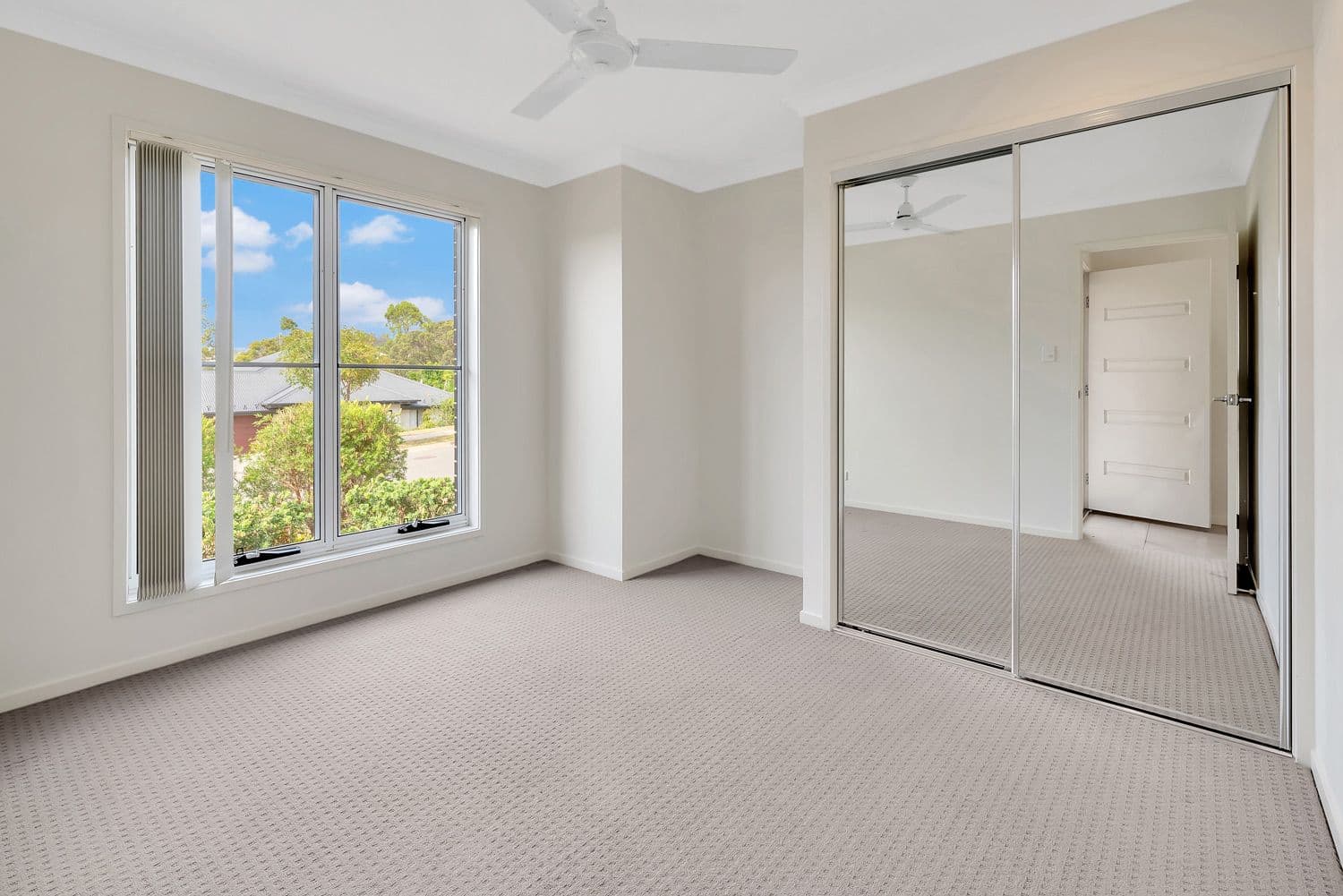 15 Coachella Crescent, Upper Coomera QLD 4209, Upper Coomera - Thumbnail 8
