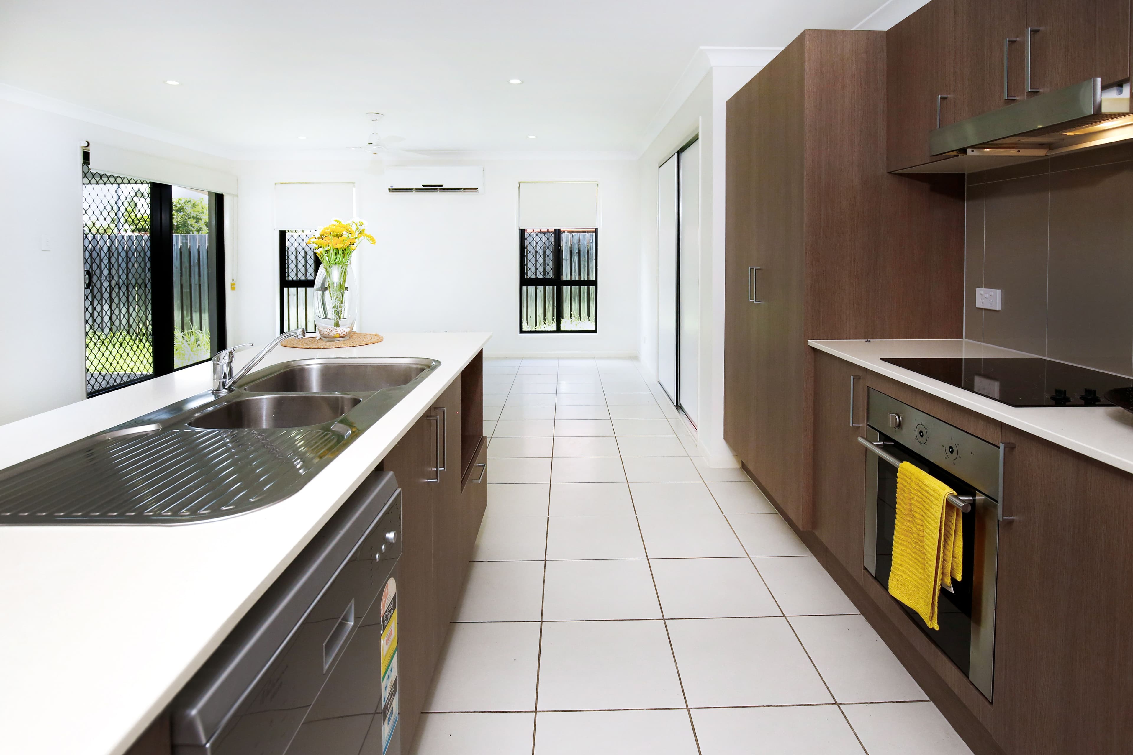 137 DAYDREAM Circuit, Burdell QLD 4818, Burdell - Thumbnail 6