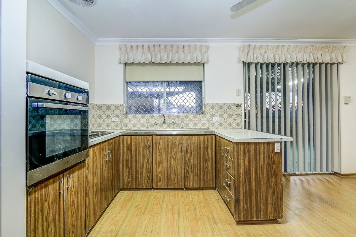 27 Blackadder Road, Swan View WA 6056, Swan View - Thumbnail 7