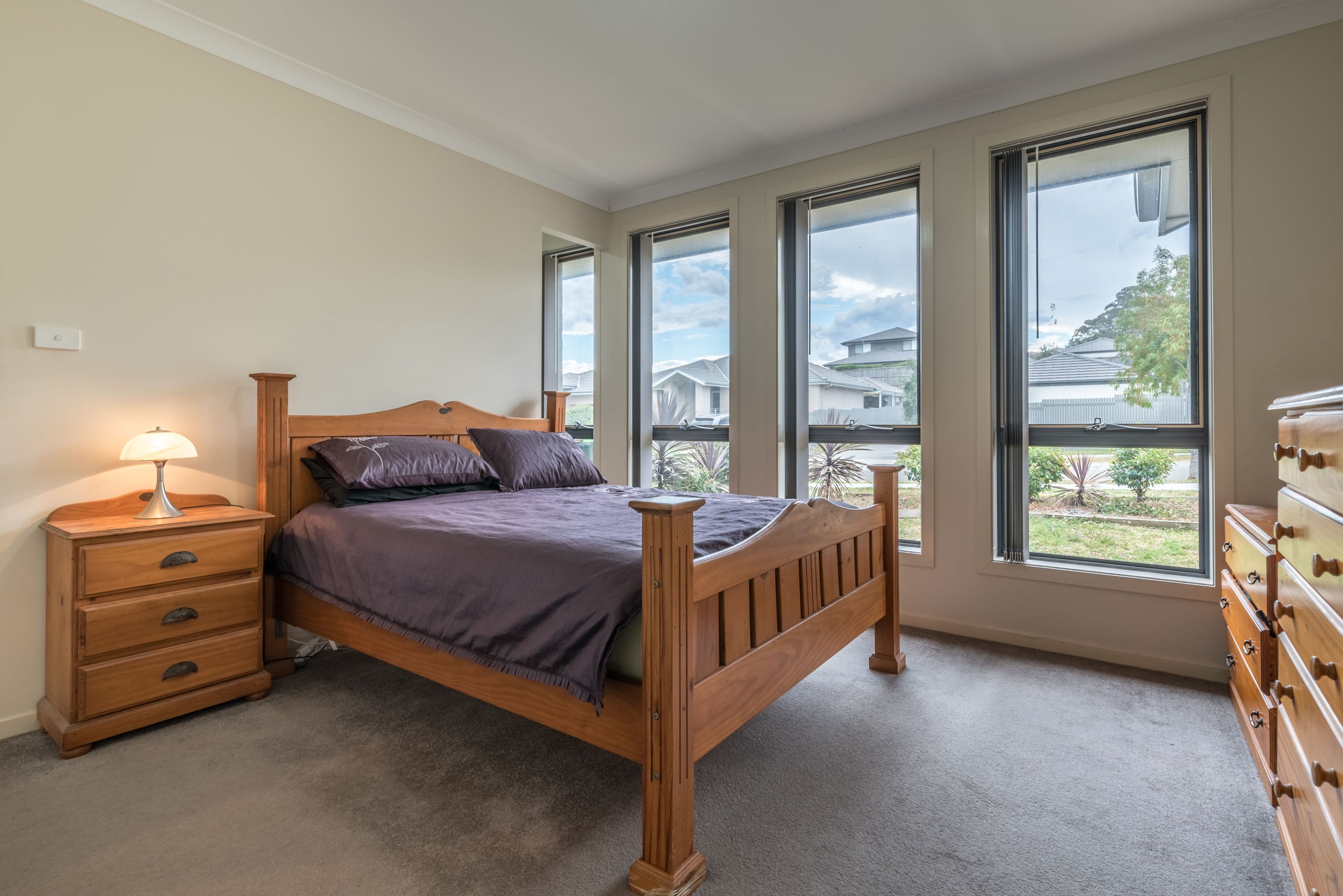 15 Mcintyre Circuit, Middleton Grange - Thumbnail 8