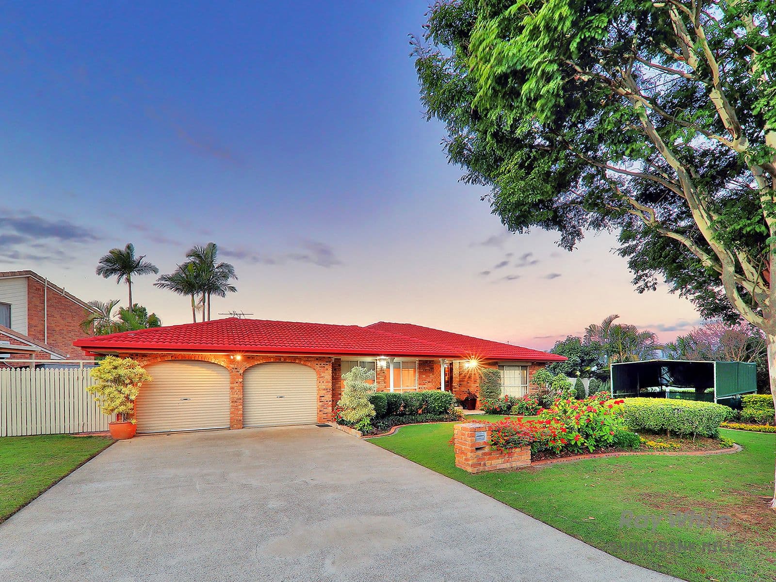 11 Alphitonia Crescent, Sunnybank Hills QLD 4109, Sunnybank Hills - Thumbnail 2