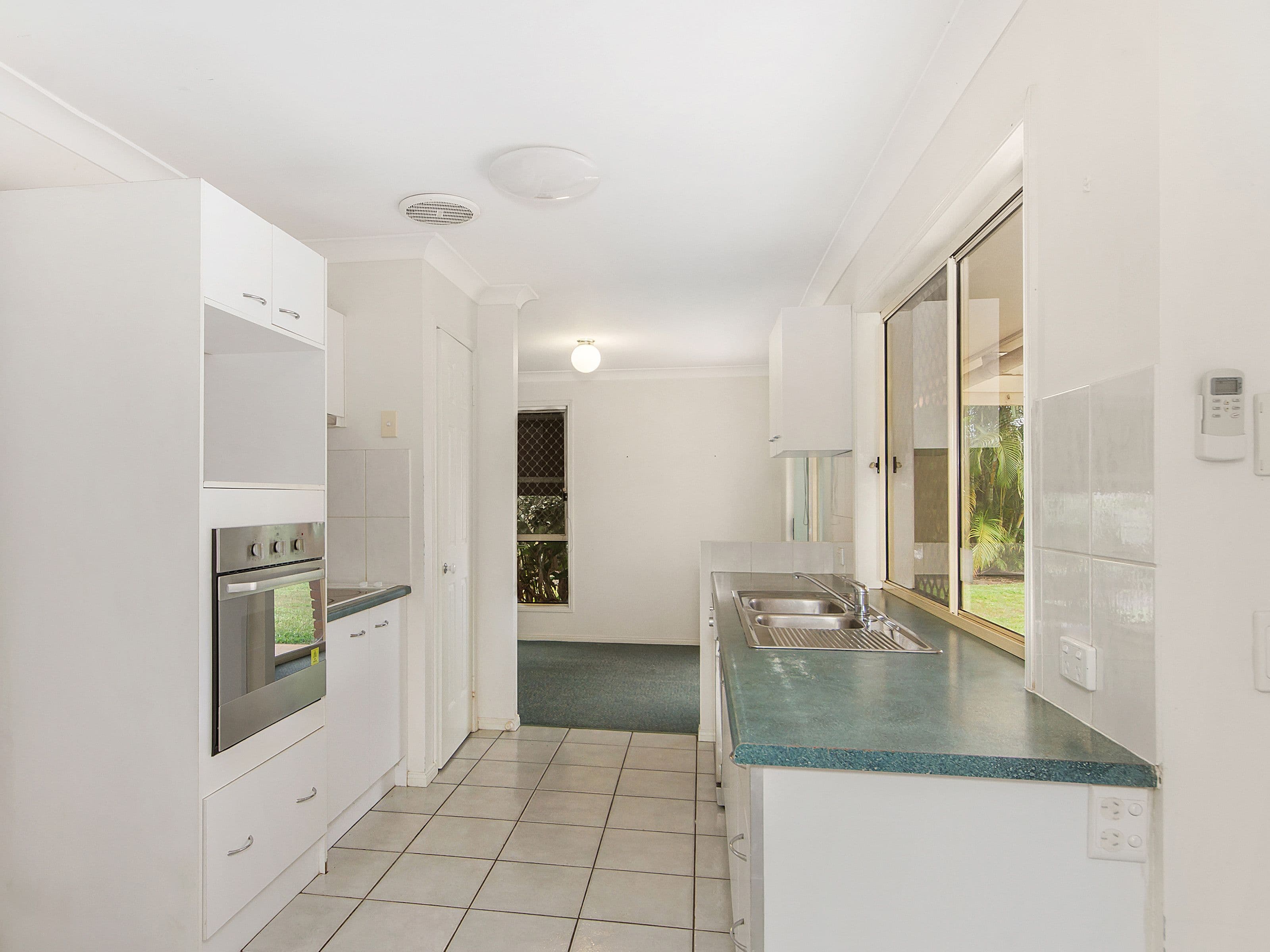 71 Henry Cotton Drive, Parkwood QLD 4214, Parkwood - Thumbnail 6