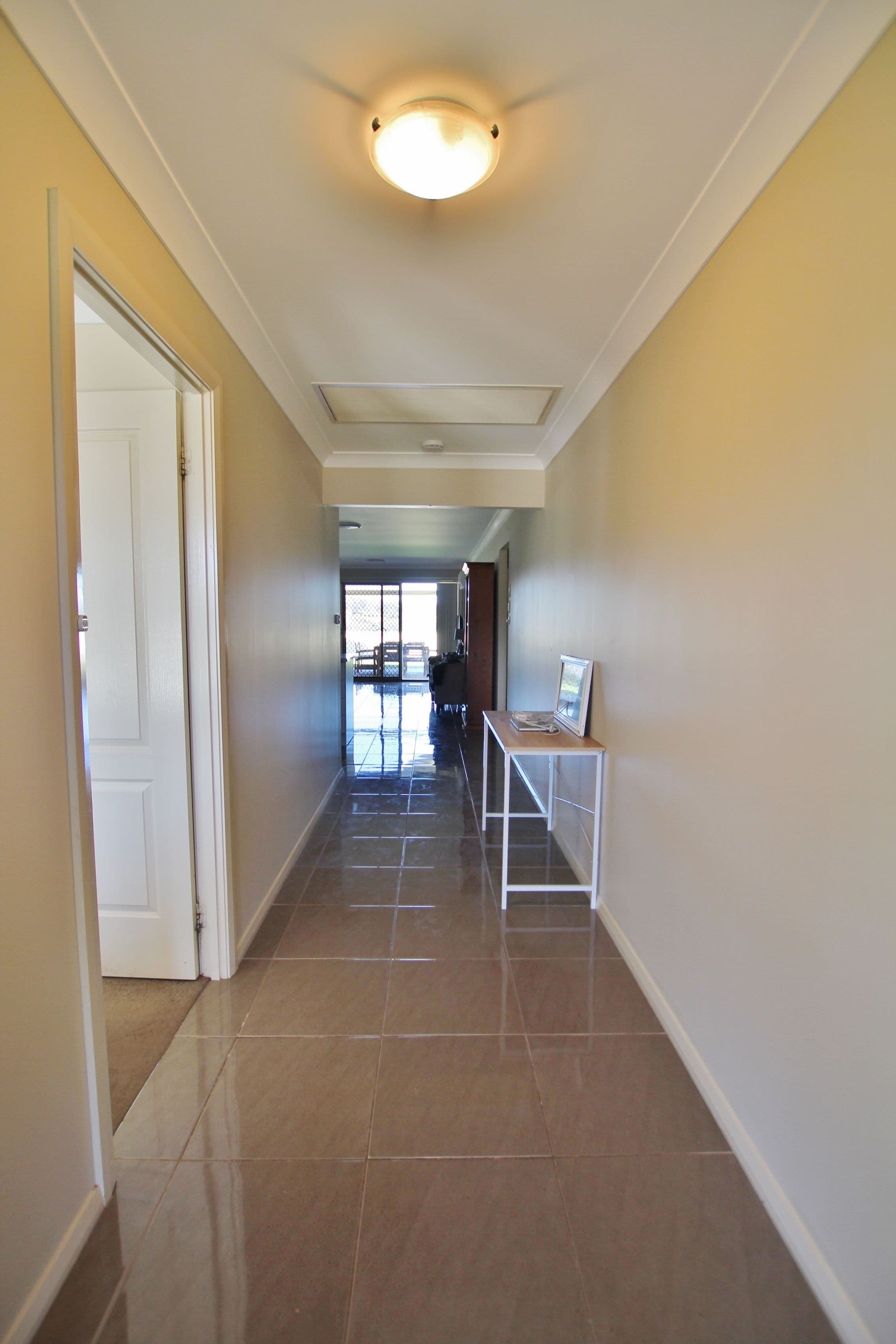 76 Hills Street, Young - Thumbnail 7