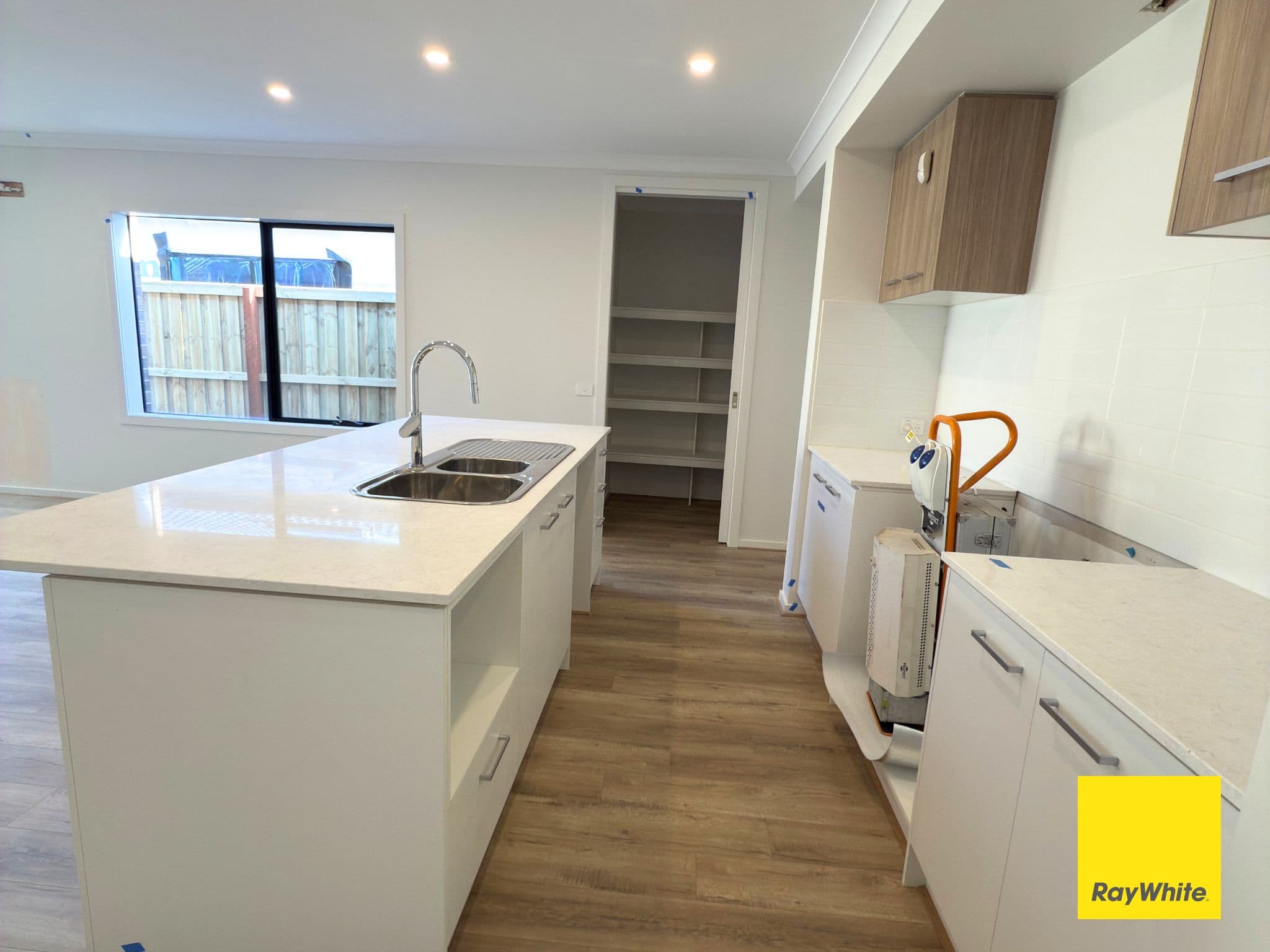 11 Windjammer Street, Tarneit VIC 3029, Tarneit - Thumbnail 7
