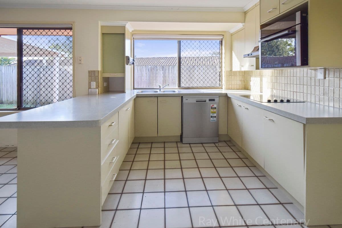 15 Flag Street, Jamboree Heights QLD 4074, Jamboree Heights - Thumbnail 5