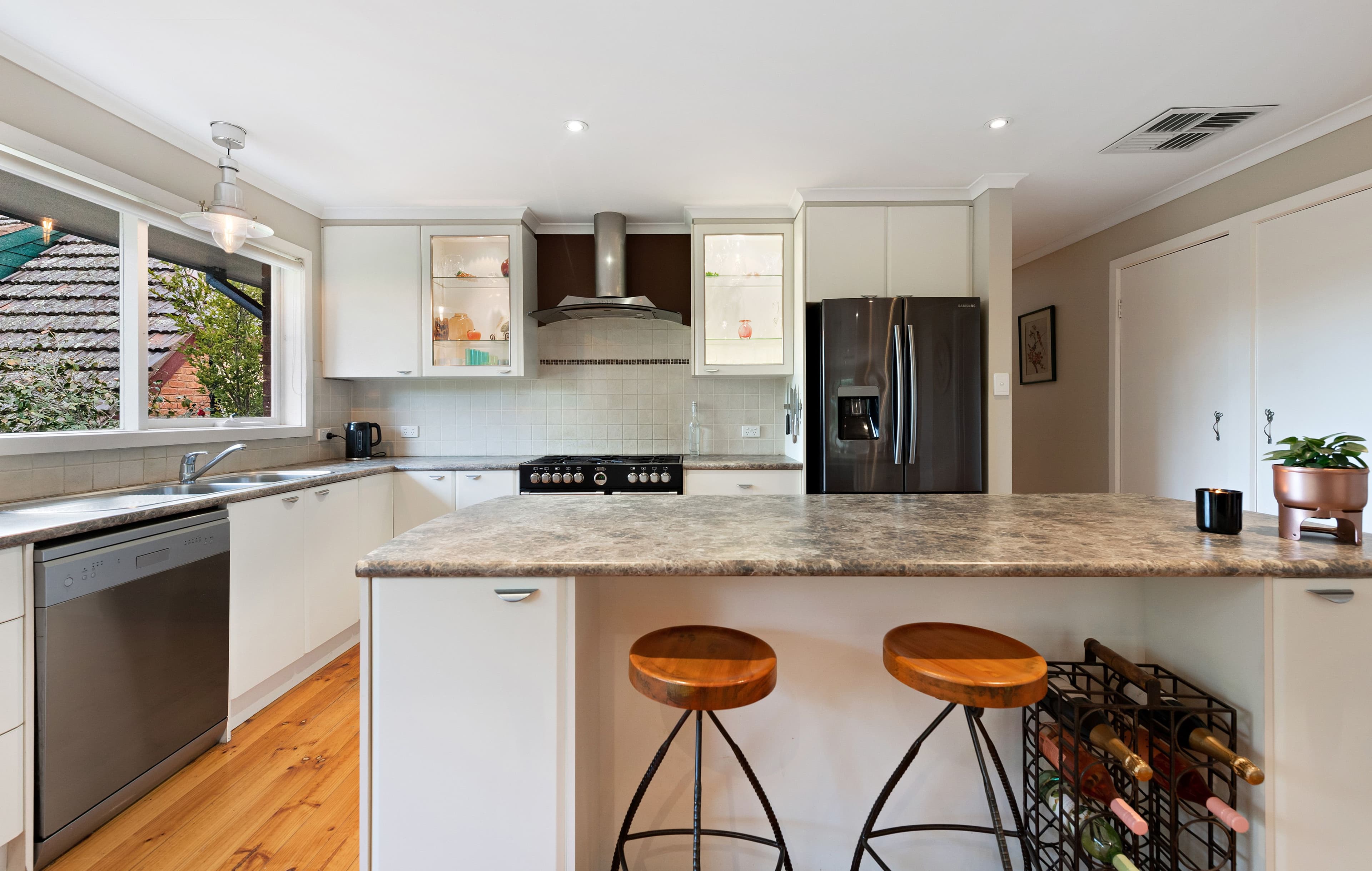 11 Columbia Avenue, Croydon VIC 3136, Croydon - Thumbnail 2