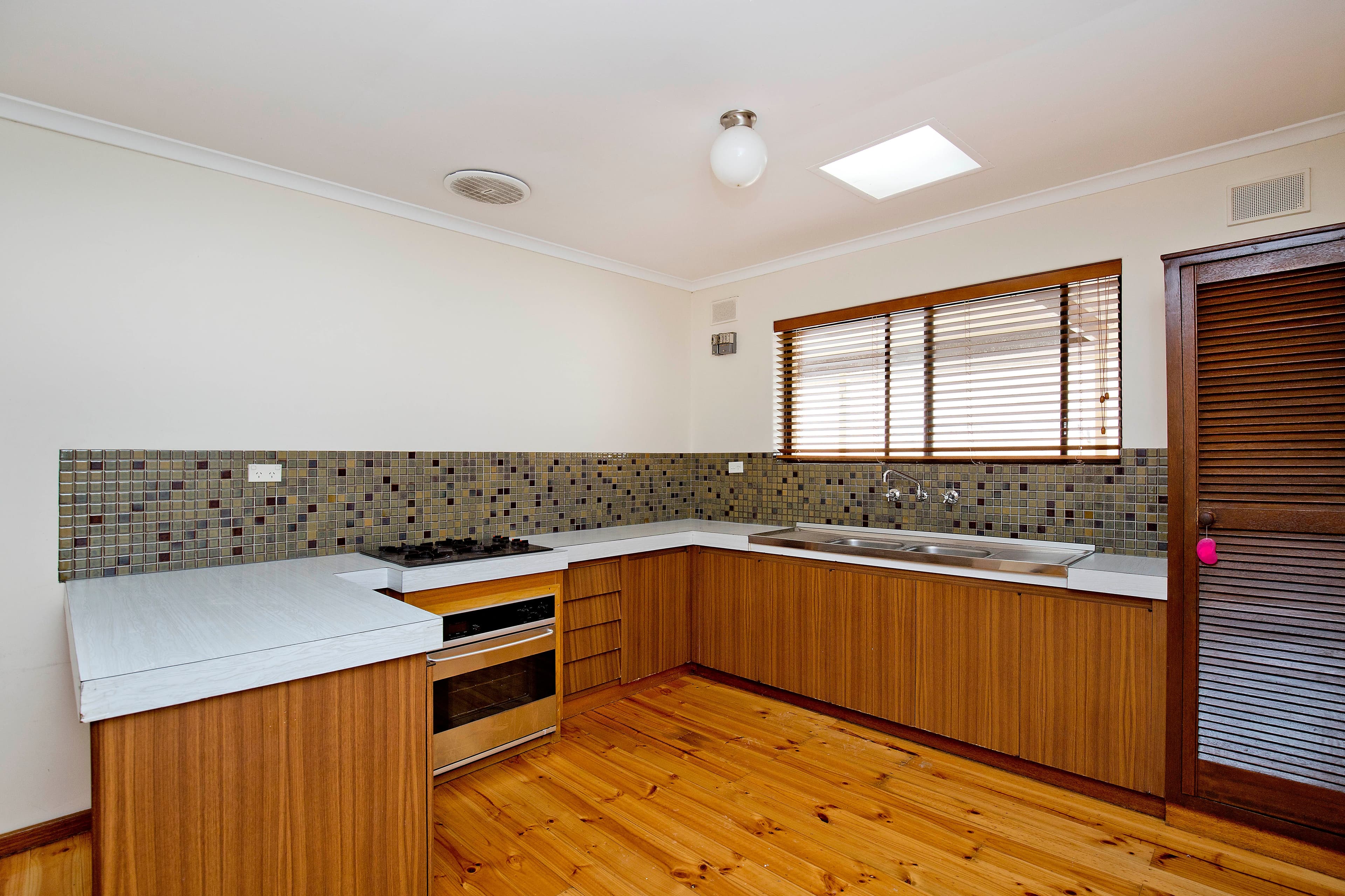 1/12 Golfers Avenue, Seaton SA 5023, Seaton - Thumbnail 3
