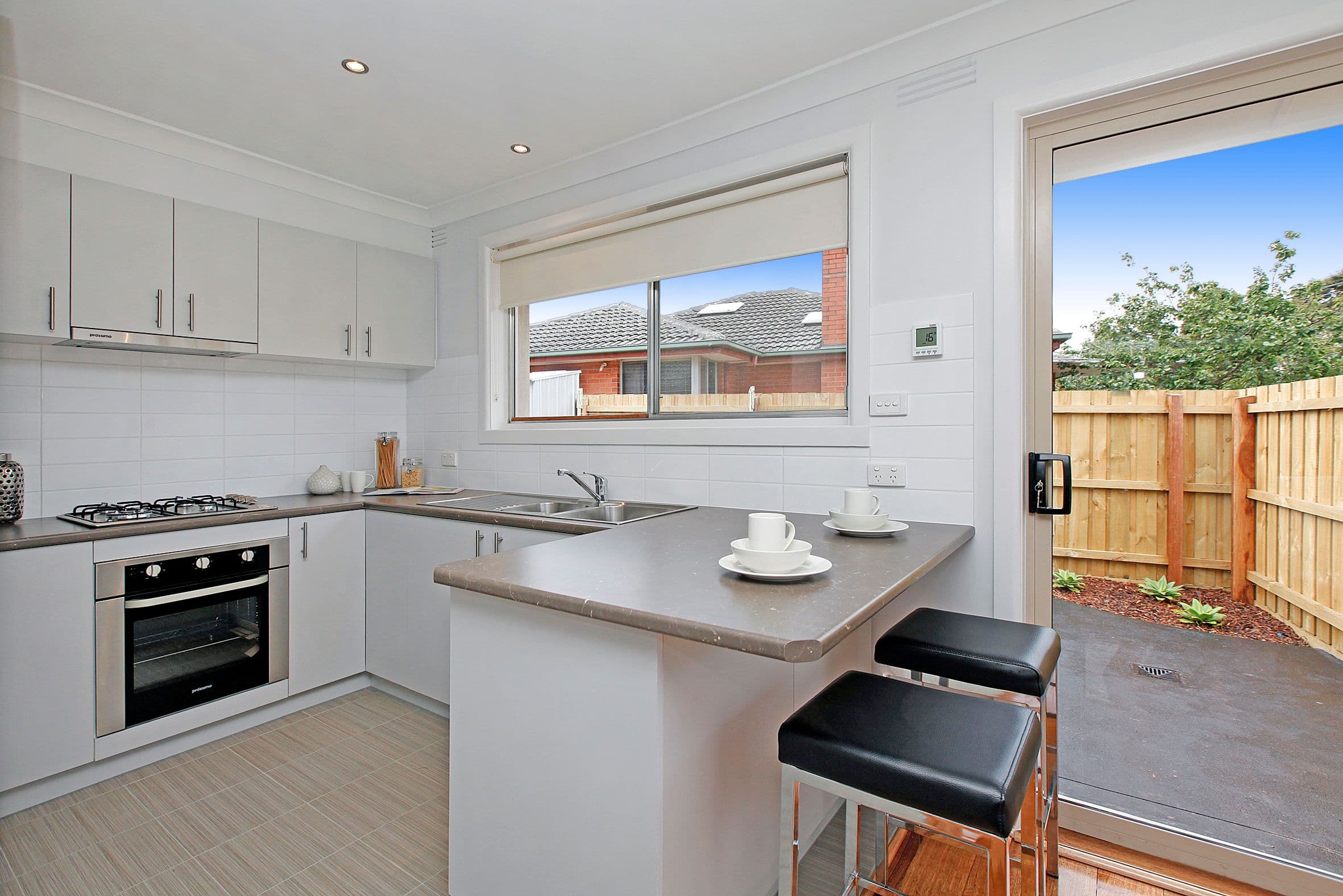  13 Lantana Avenue, Thomastown VIC 3074, Thomastown - Thumbnail 2