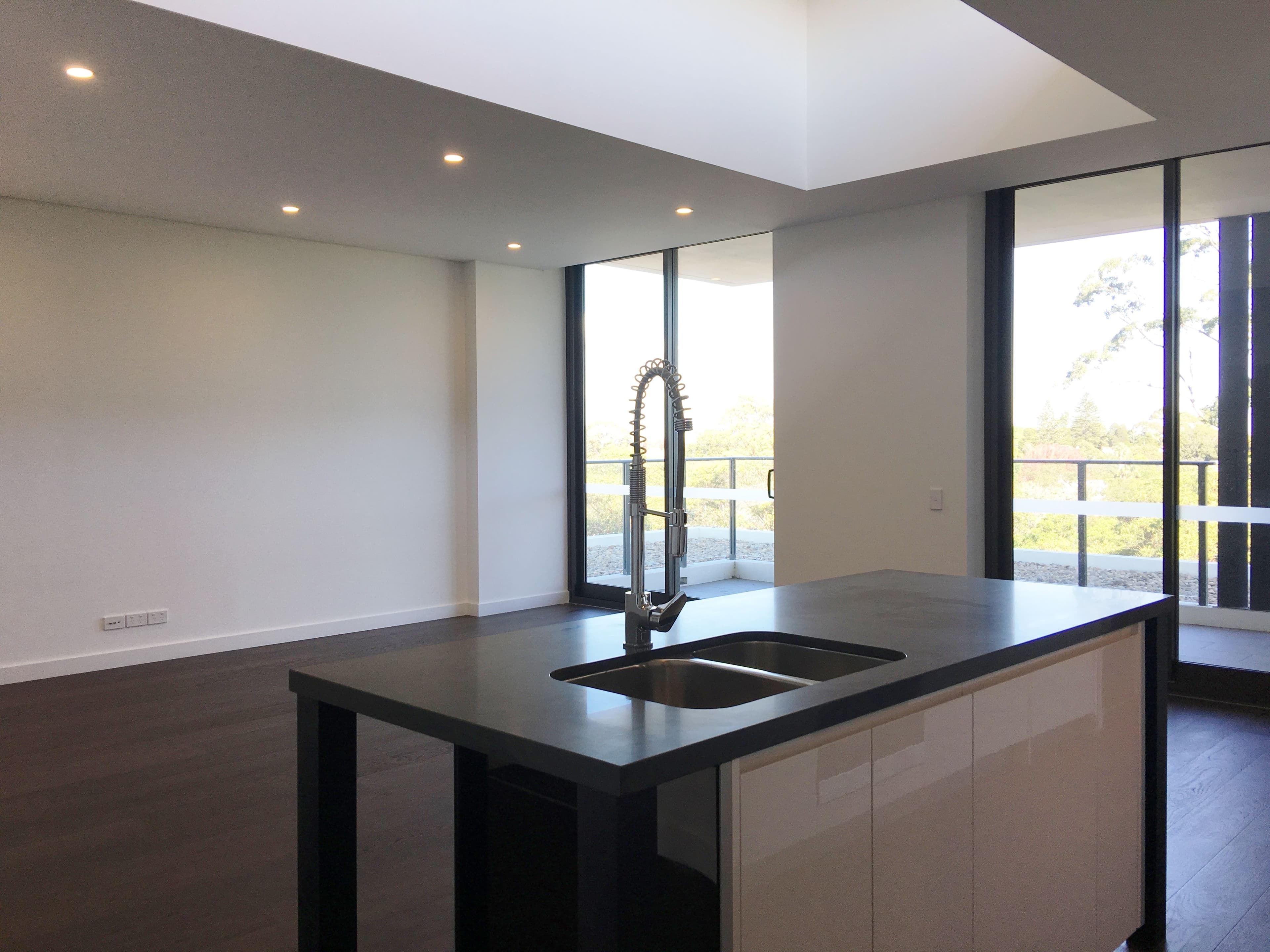 1302/5 Joseph Road, Footscray, Roseville - Thumbnail 3