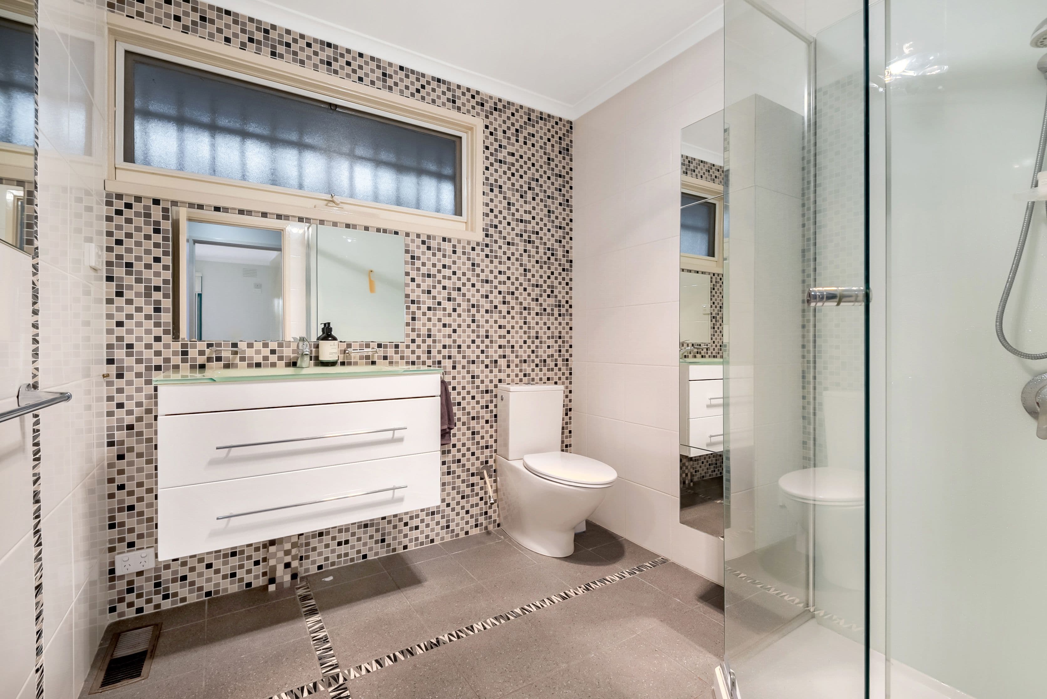 2 Cuthbert Drive, Mill Park VIC 3082, Mill Park - Thumbnail 6