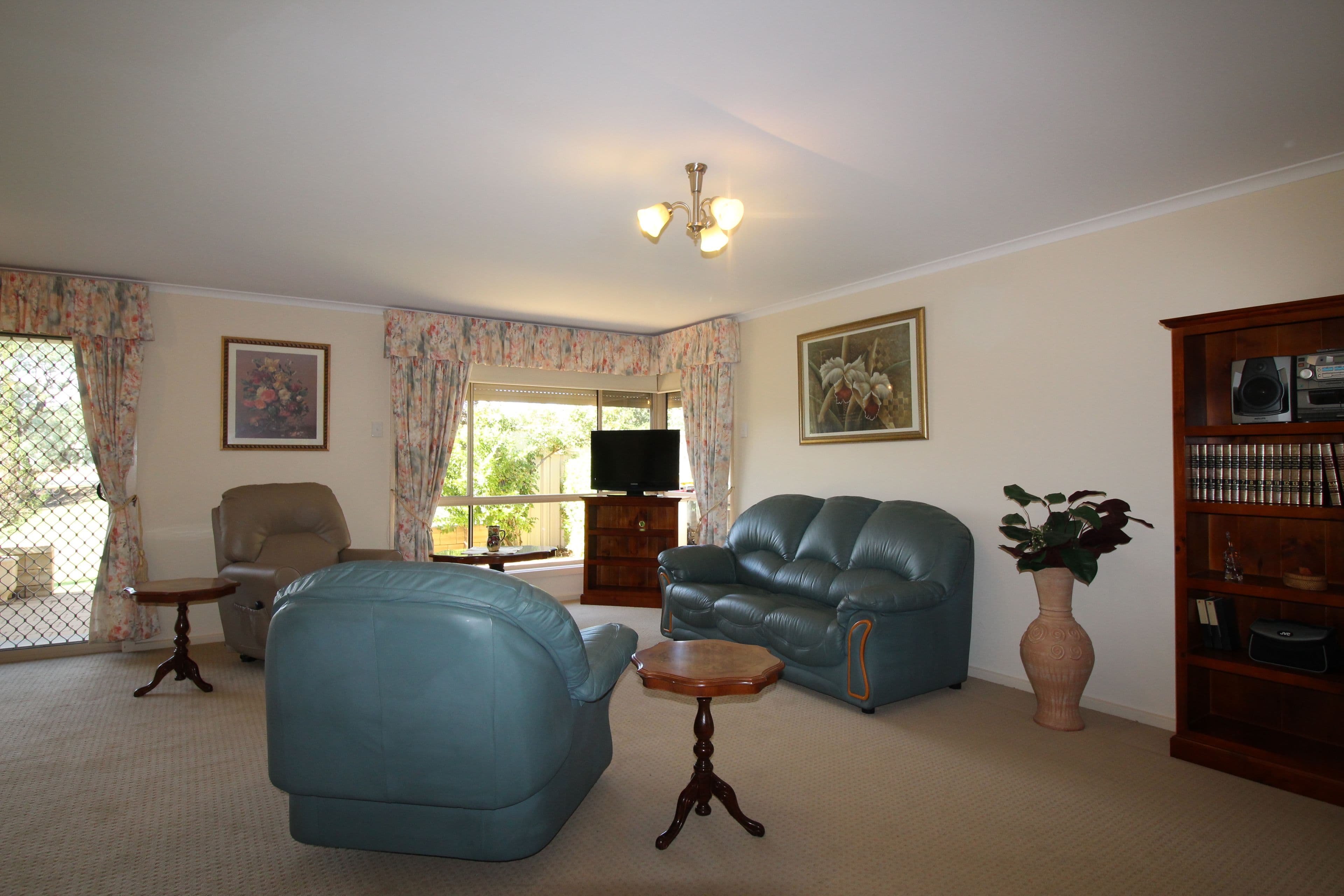 4A Meander Avenue, Renmark SA 5341, Renmark - Thumbnail 4