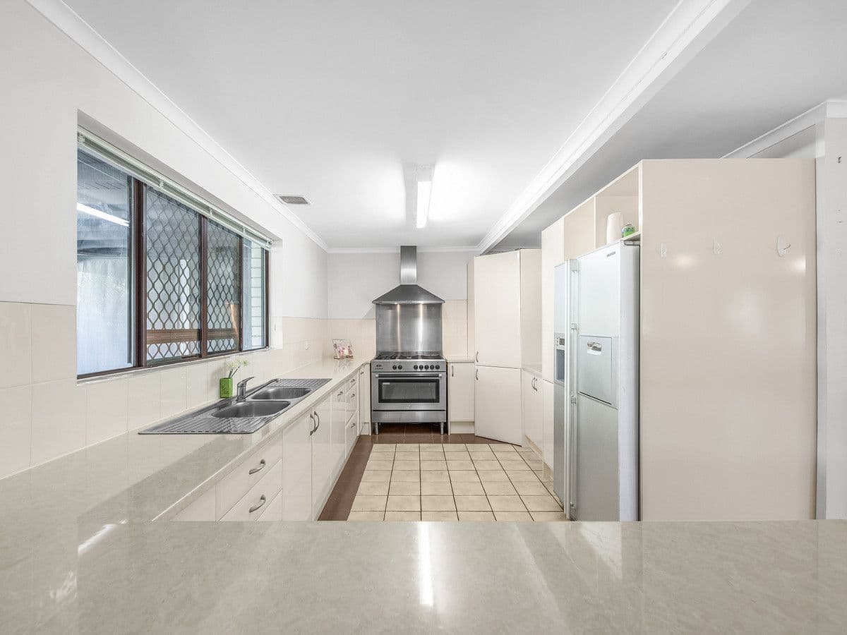 127 Honour Avenue, Chelmer QLD 4068, Chelmer - Thumbnail 4