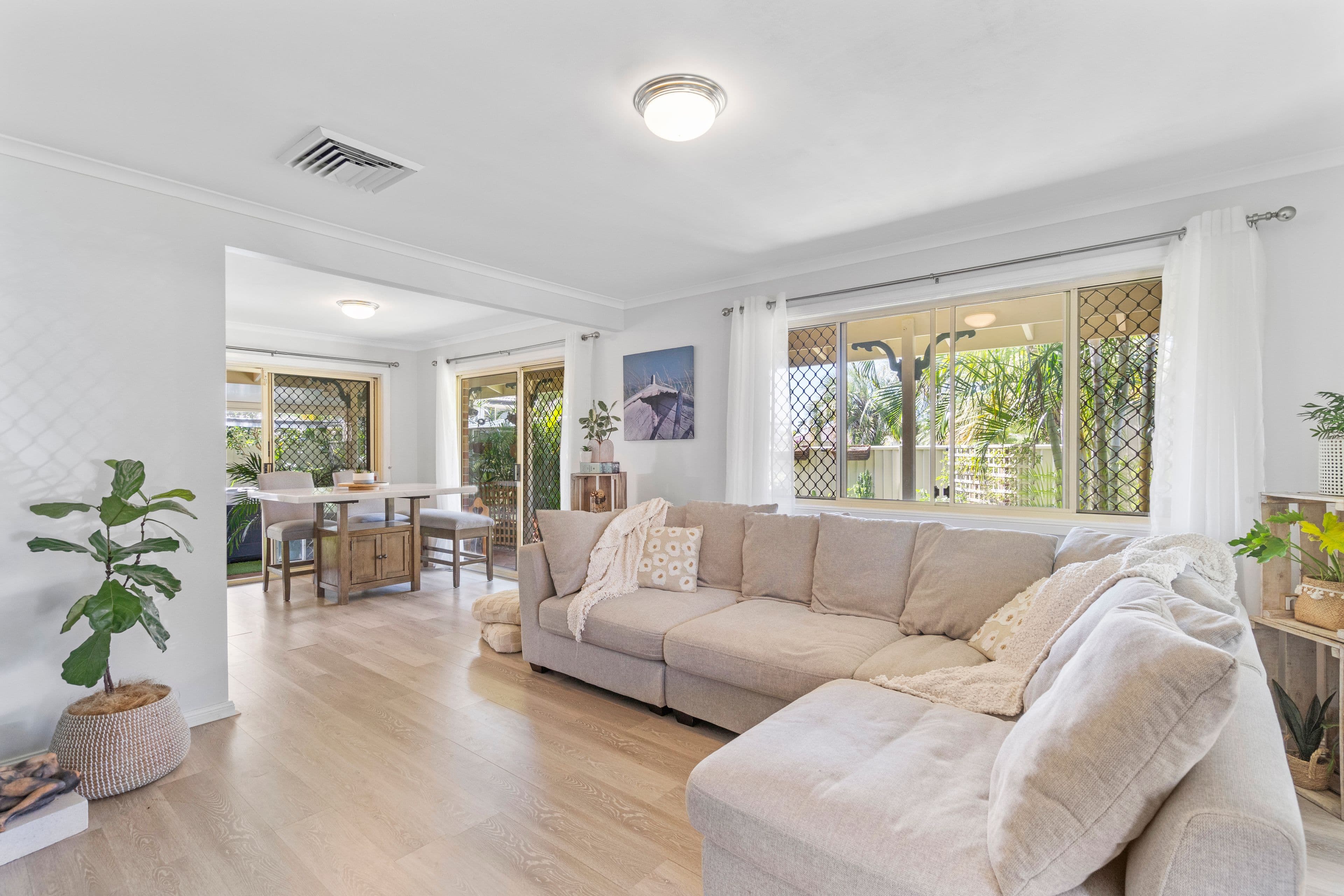 414 Pine Ridge Road, Coombabah QLD 4216, Coombabah - Thumbnail 4