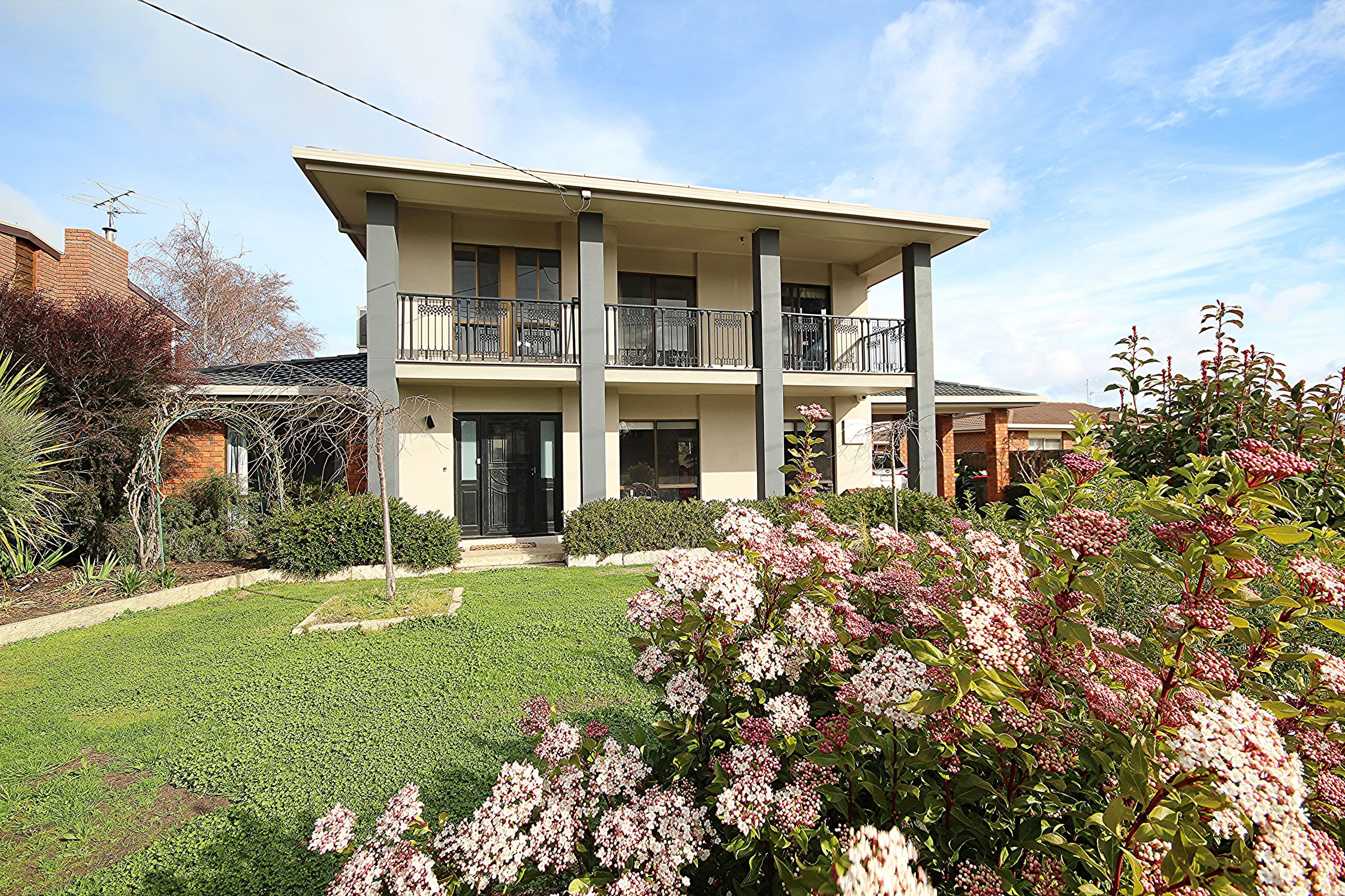 135 Natimuk Road, Horsham VIC 3400, Horsham - Image 1