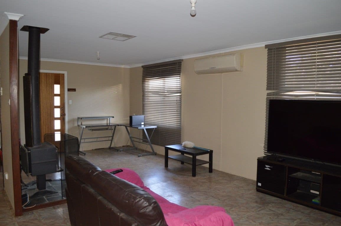 37 Sturt Pea Crescent, Kambalda West WA 6442, Kambalda West - Thumbnail 3