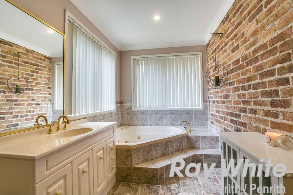 1 Harrier Place, Claremont Meadows - Thumbnail 8
