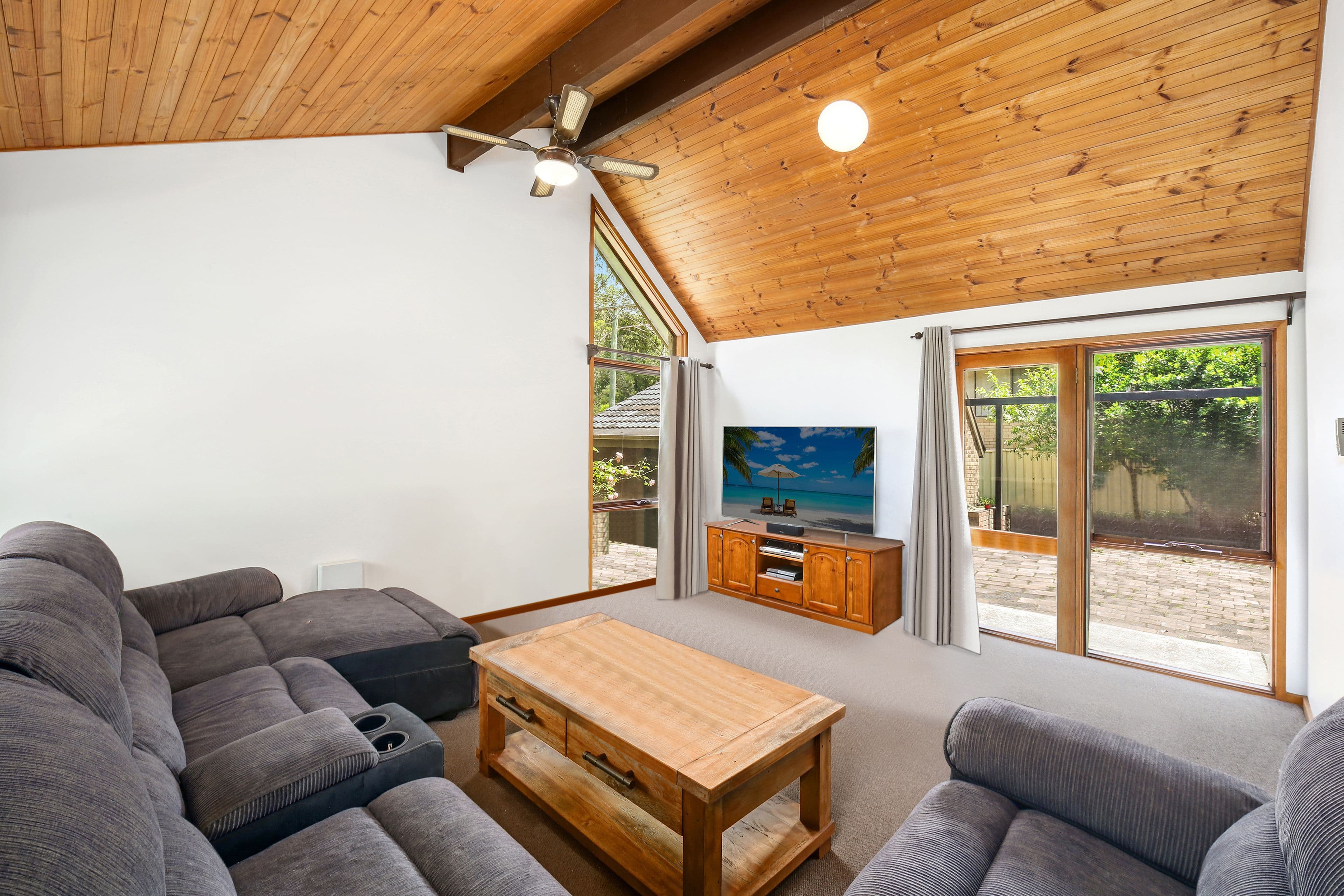 5 & 5A Mooramba Avenue, North Gosford NSW 2250, North Gosford - Thumbnail 2