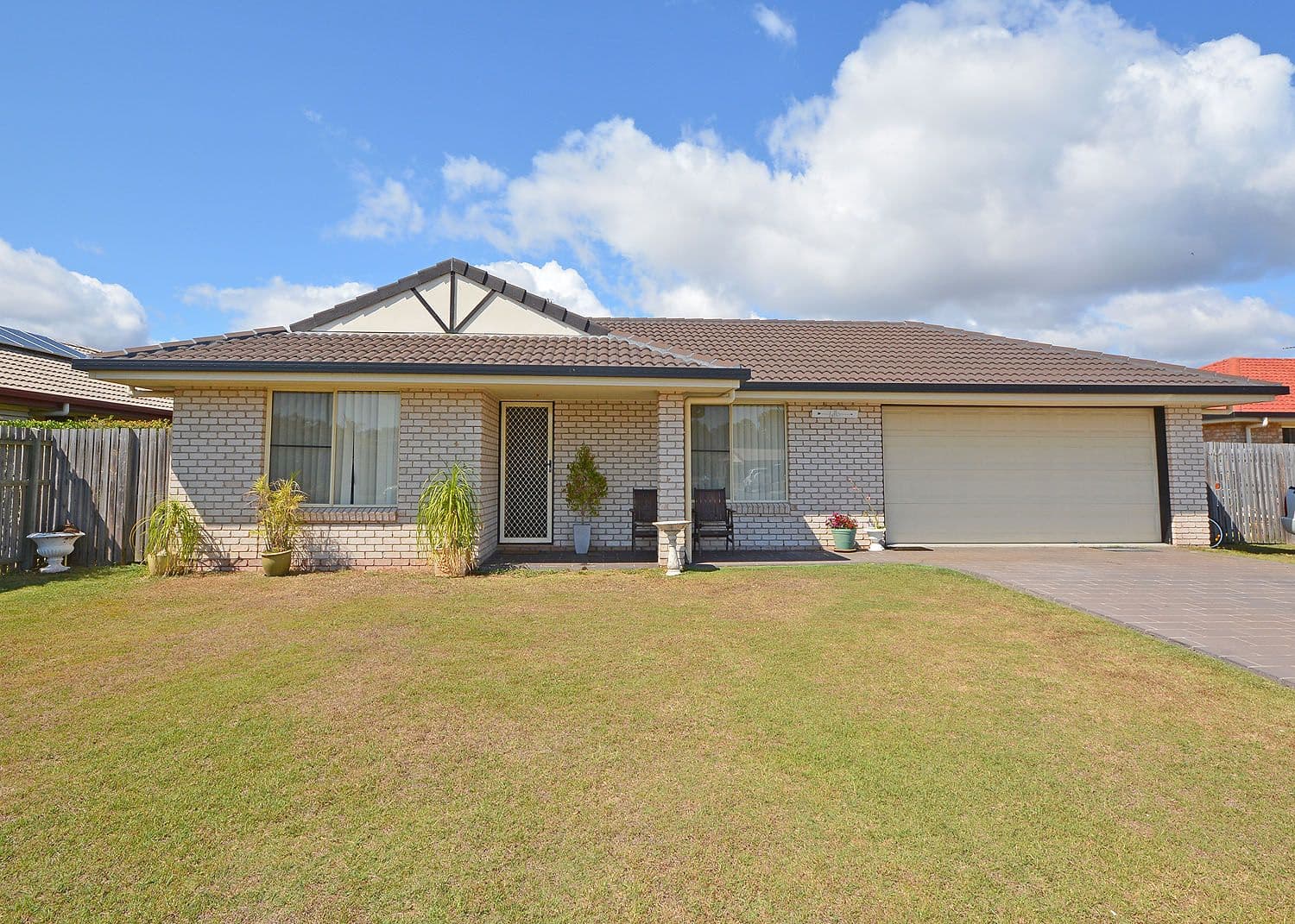 8 Joselyn Drive, Point Vernon QLD 4655, Point Vernon - Image 1