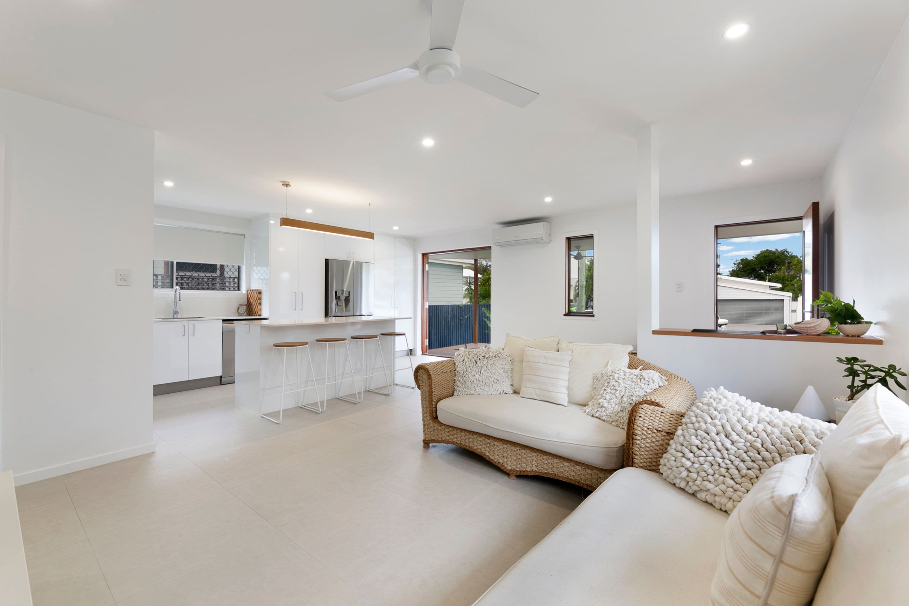 25 Sportsman Avenue, Mermaid Beach QLD 4218, Mermaid Beach - Thumbnail 2