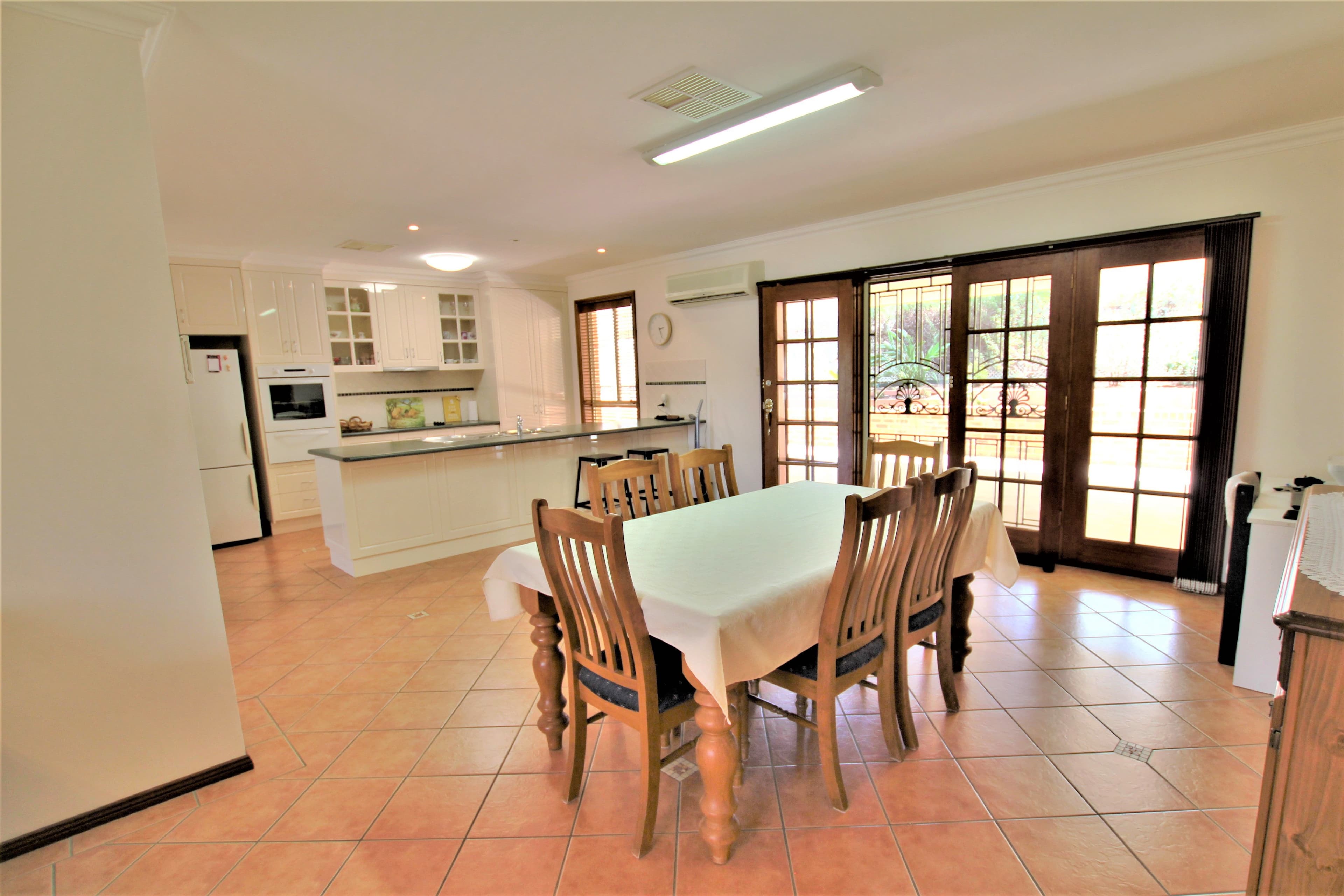1395 Kingsvale Road, Young NSW 2594, Young - Thumbnail 3