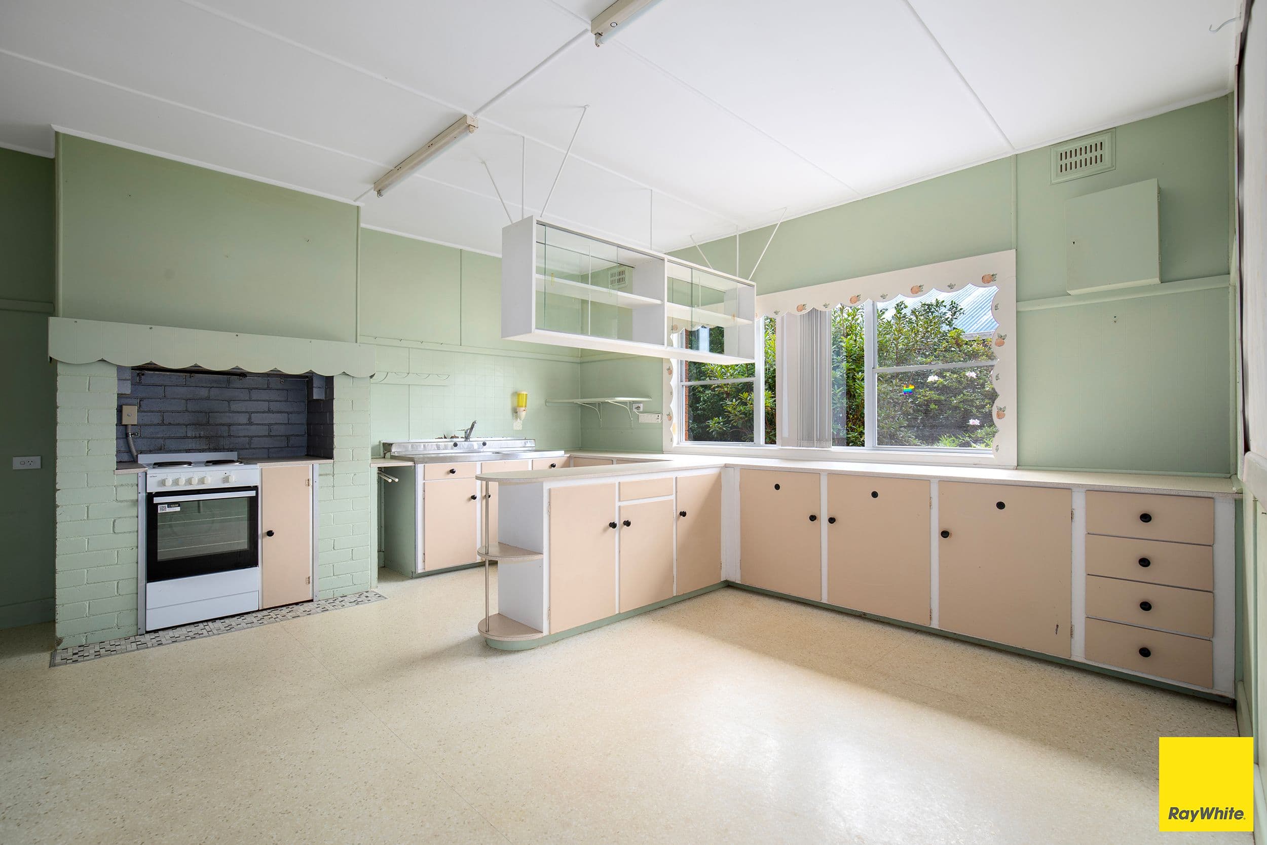 124 Kurrajong Street, Dorrigo NSW 2453, Dorrigo - Thumbnail 3
