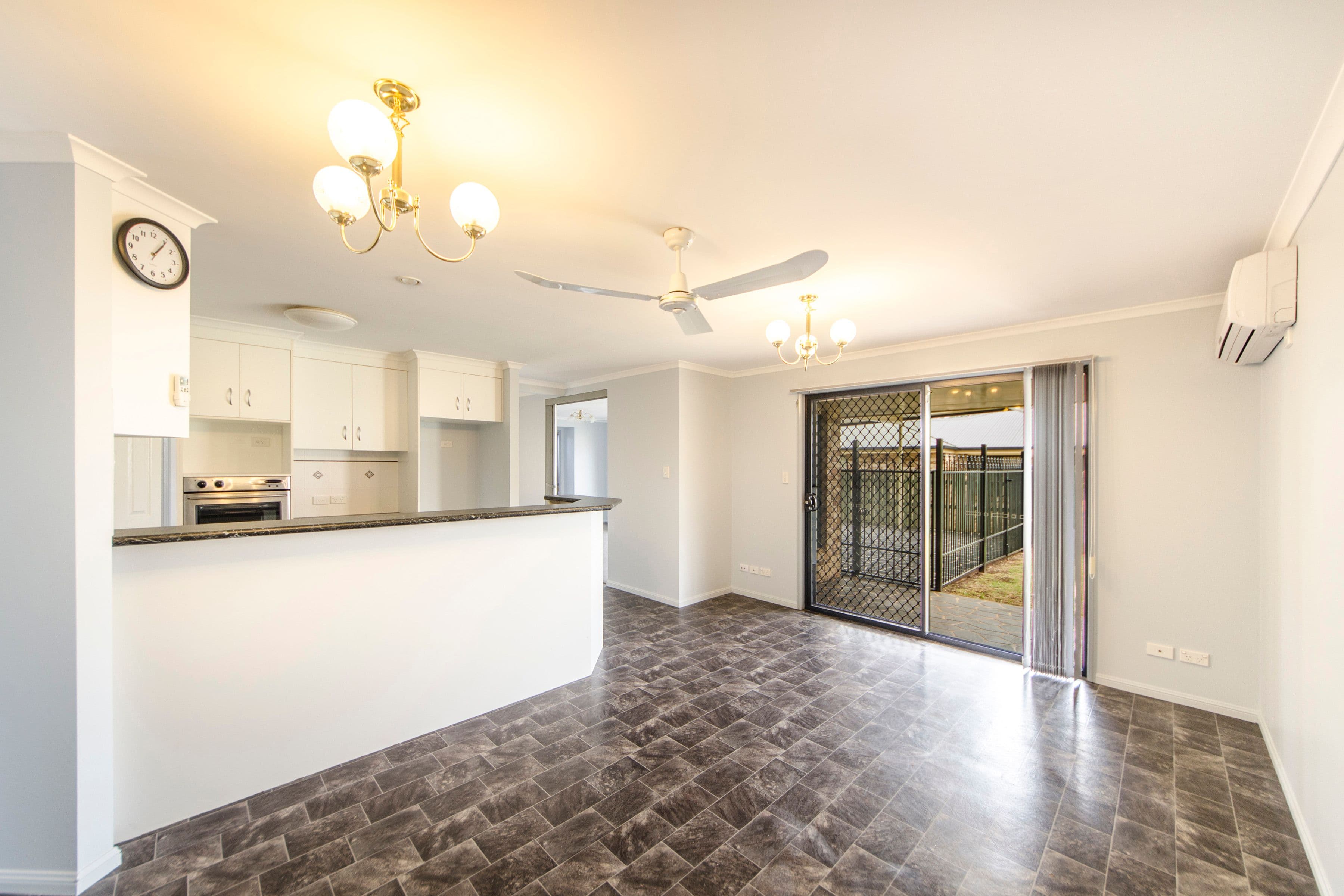 6 Chifley Court, Middle Ridge QLD 4350, Middle Ridge - Thumbnail 4