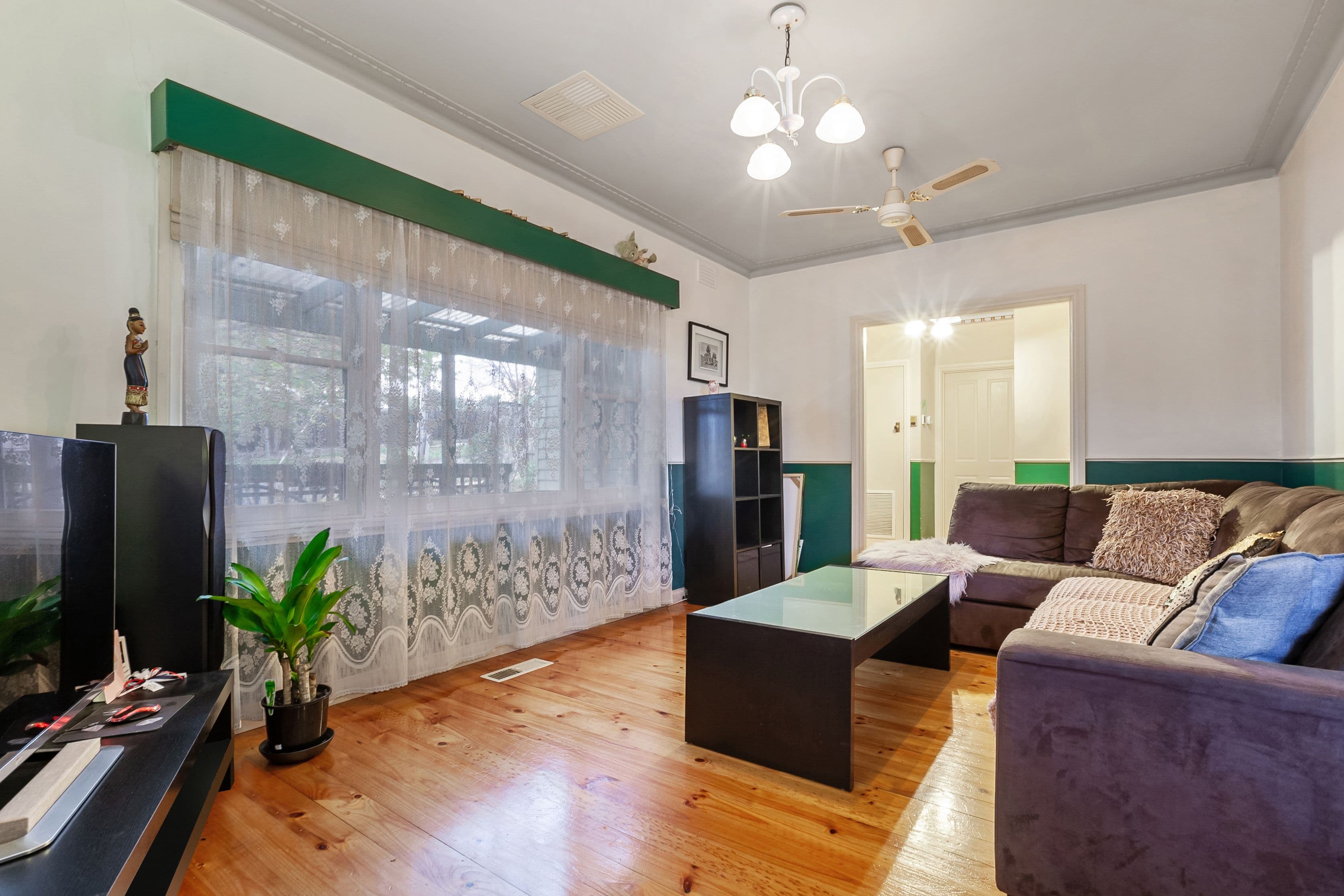 2 Don Street, Reservoir VIC 3073, Reservoir - Thumbnail 2