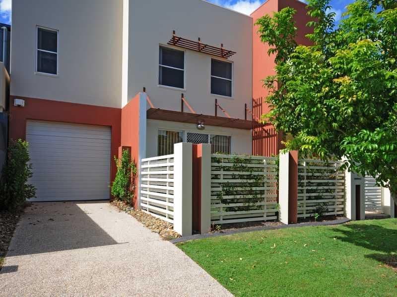 6 Longsdale Place, Varsity Lakes QLD 4227, Varsity Lakes - Thumbnail 2