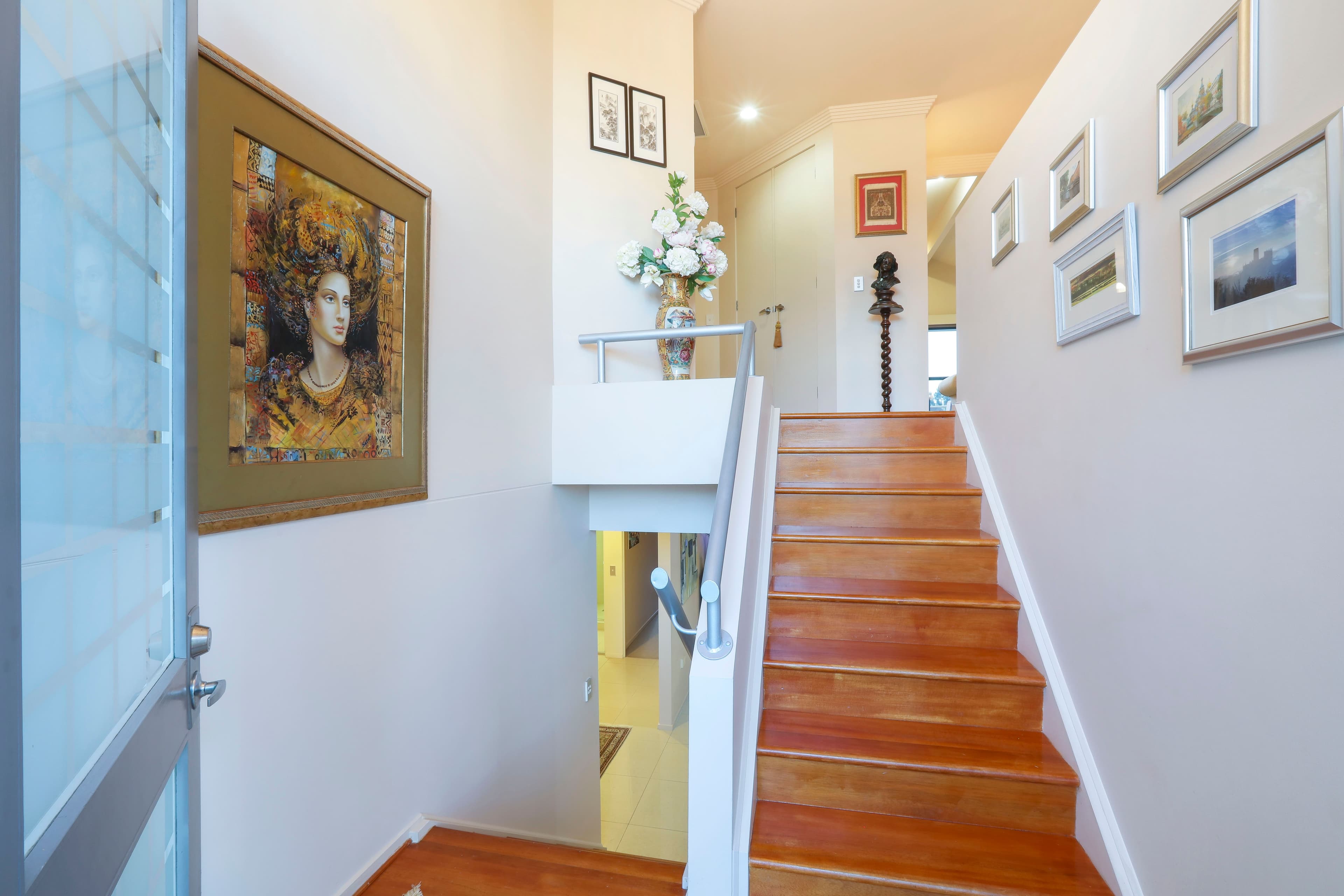 34 Meadowlake Drive, Carrara QLD 4211, Carrara - Thumbnail 4
