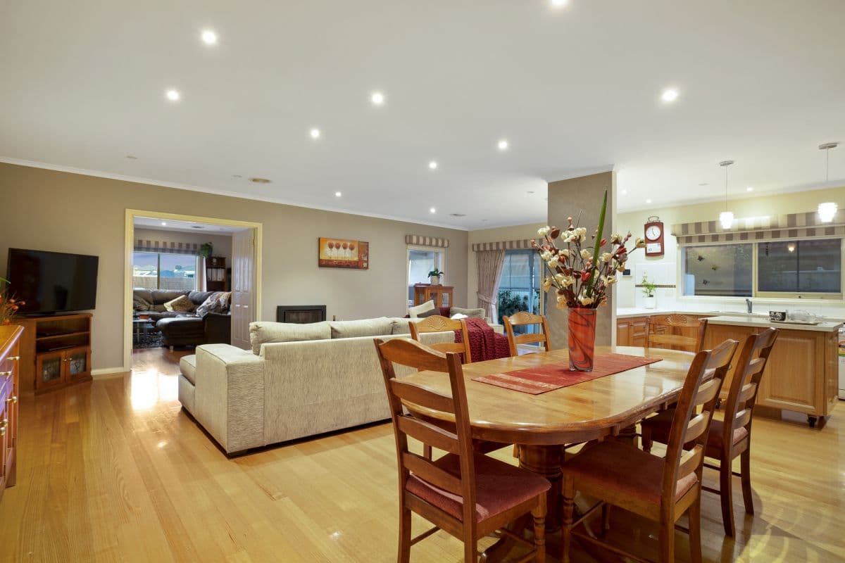3 Yankos Drive, Werribee VIC 3030, Werribee - Thumbnail 3