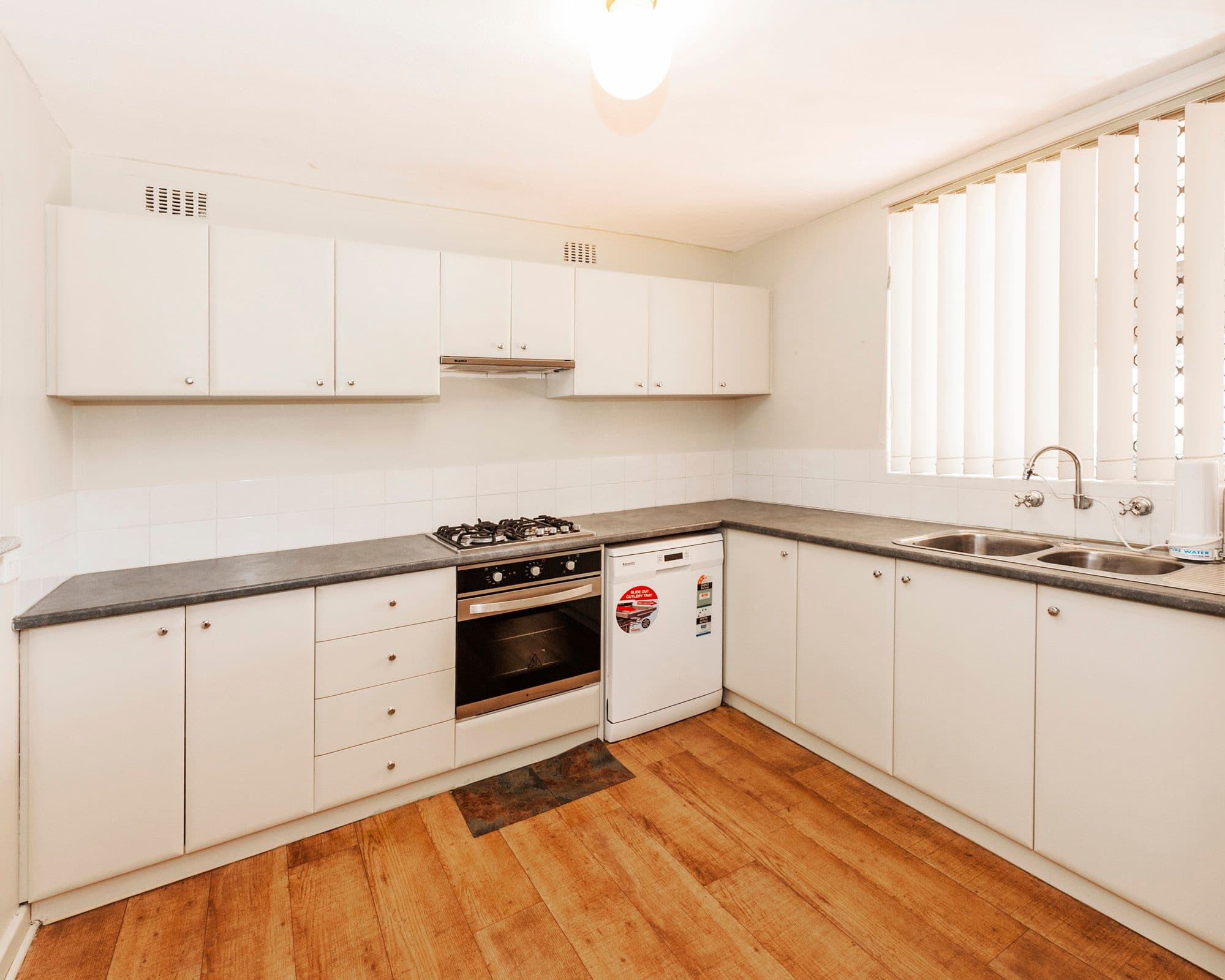 3/3 Yeo Court, Koondoola WA 6064, Koondoola - Thumbnail 4