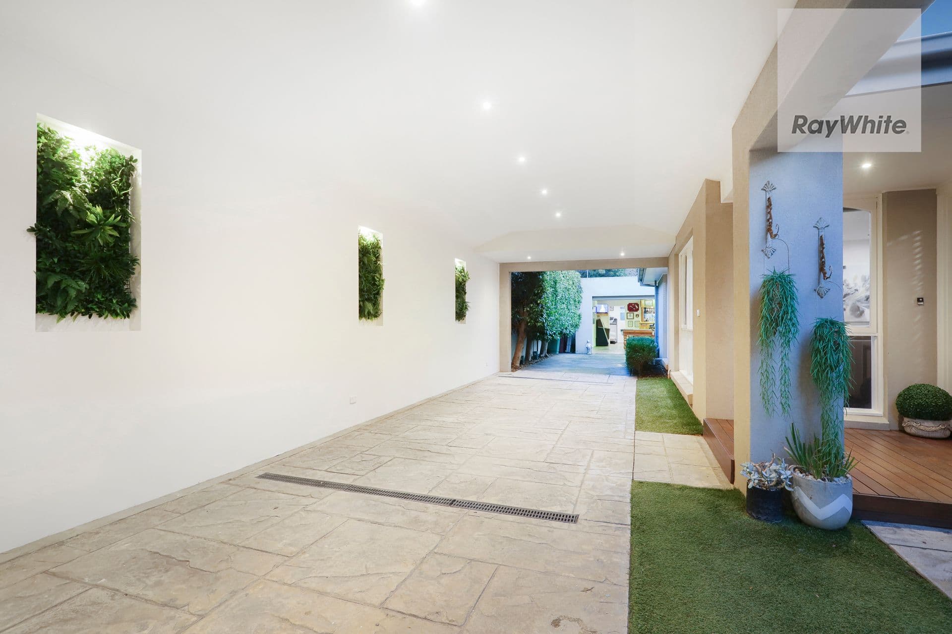 23 Arnside Crescent, Westmeadows VIC 3049, Westmeadows - Thumbnail 4