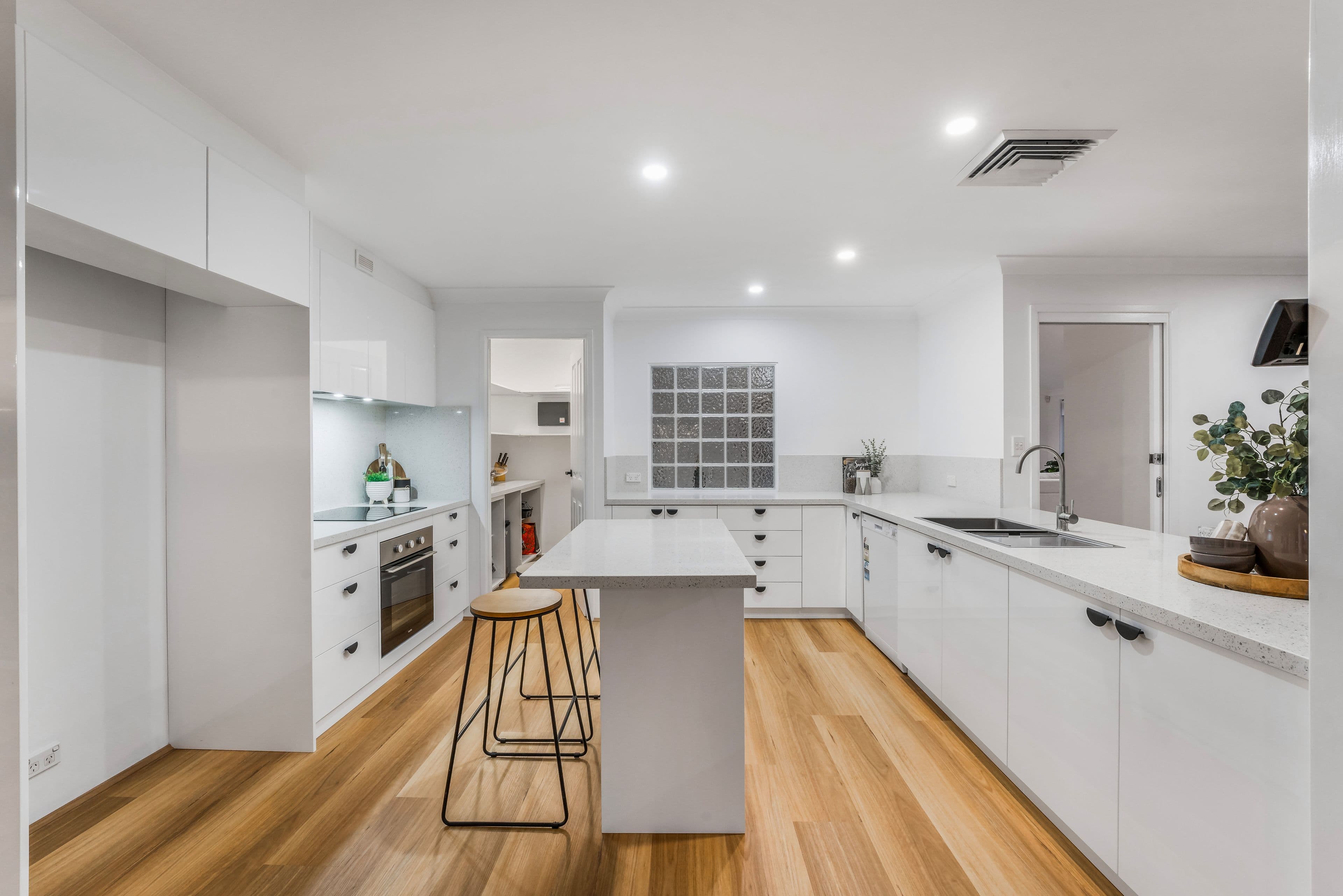 10 Pelican Place, Hinchinbrook NSW 2168, Hinchinbrook - Thumbnail 3