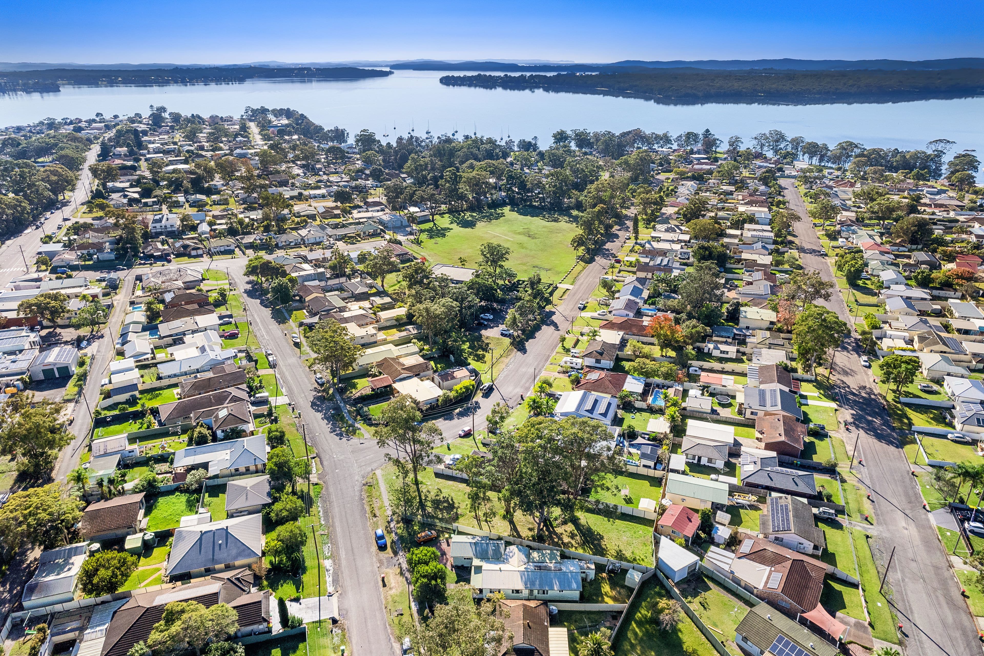 22 Warwick Avenue, Mannering Park NSW 2259, Mannering Park - Thumbnail 3