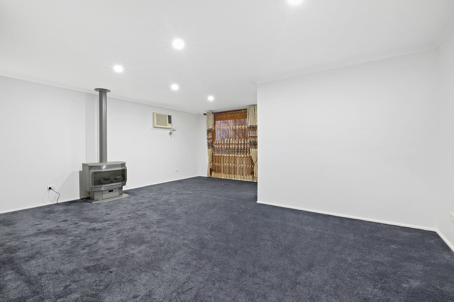 21 Briar Hurst Avenue, Dandenong North VIC 3175, Dandenong North - Thumbnail 2